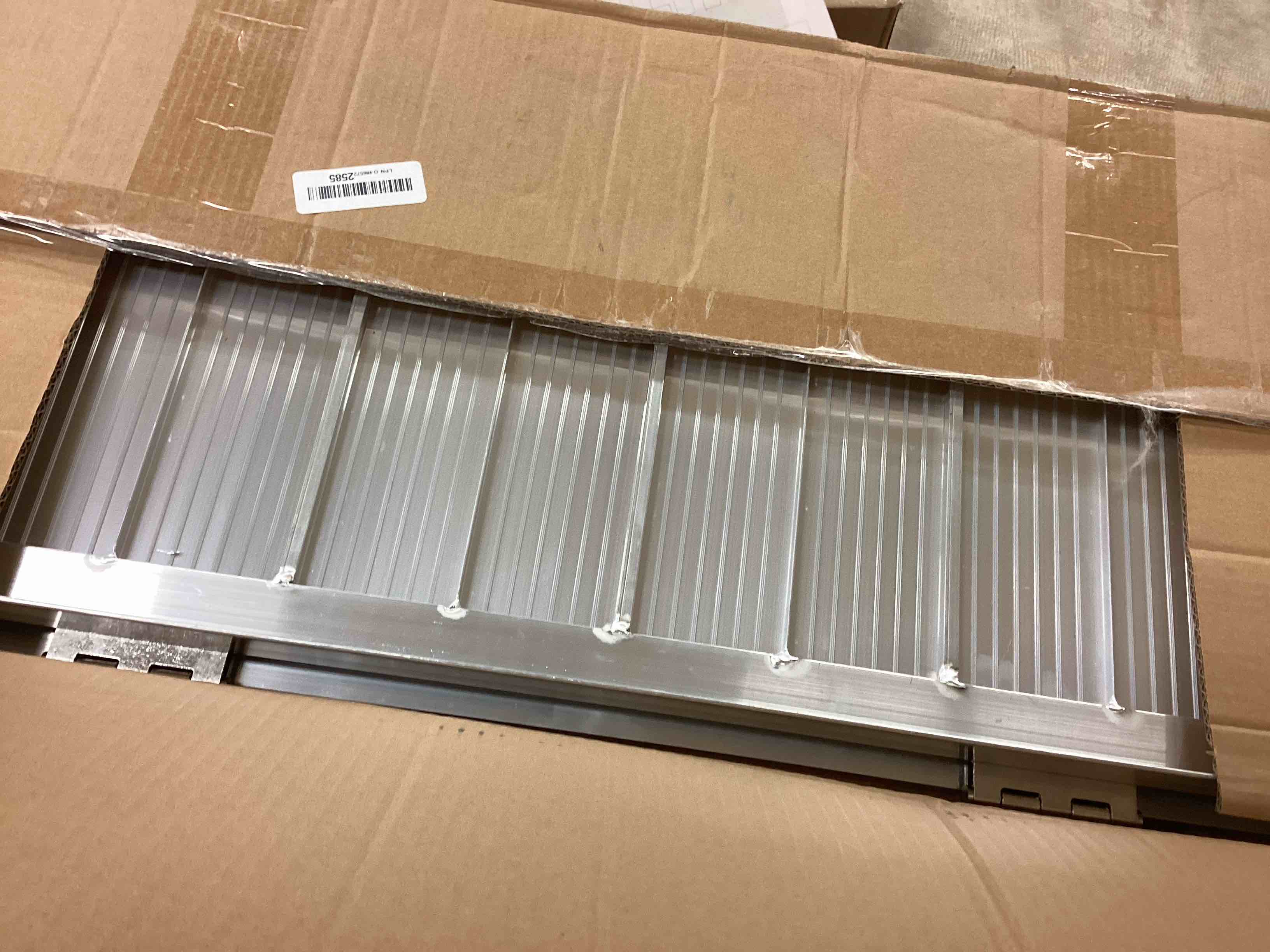 Condition photo showing Good Condition for 3FT Portable Wheelchair Ramp, Non-Slip Aluminum Folding Handicap Ramp, Ramps for Wheelchairs for Home with Handle, Wheelchair Ramps for Home Steps/Stairs/Threshold/Doorways/Scooter, 600LBS Capacity 3FT (Usable height 3-9 inch)