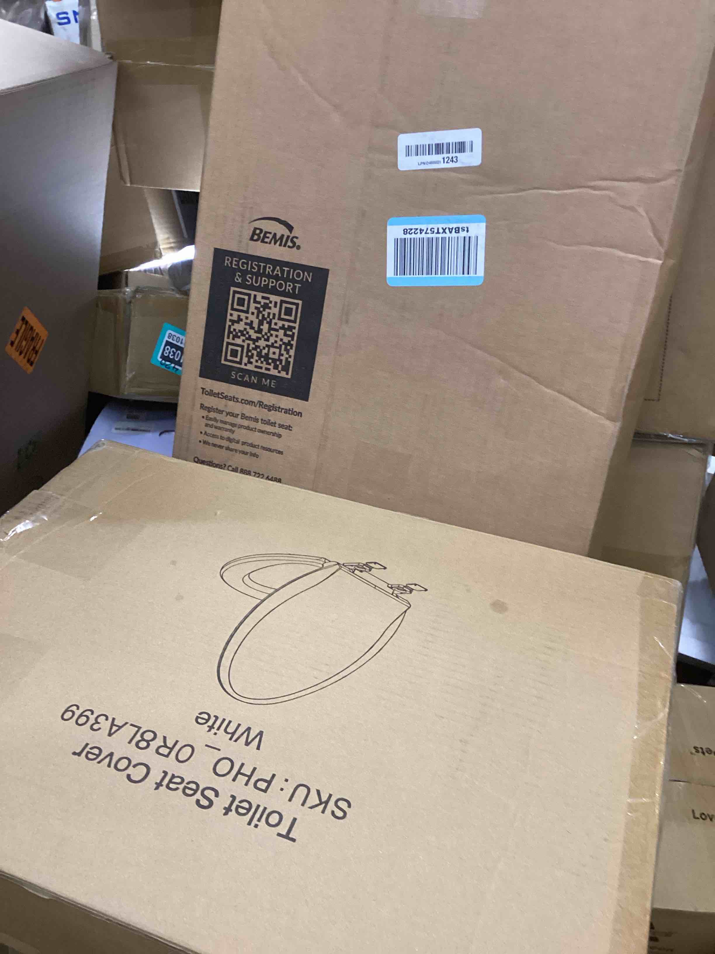 Condition photo showing As Is for assorted toilet seats 