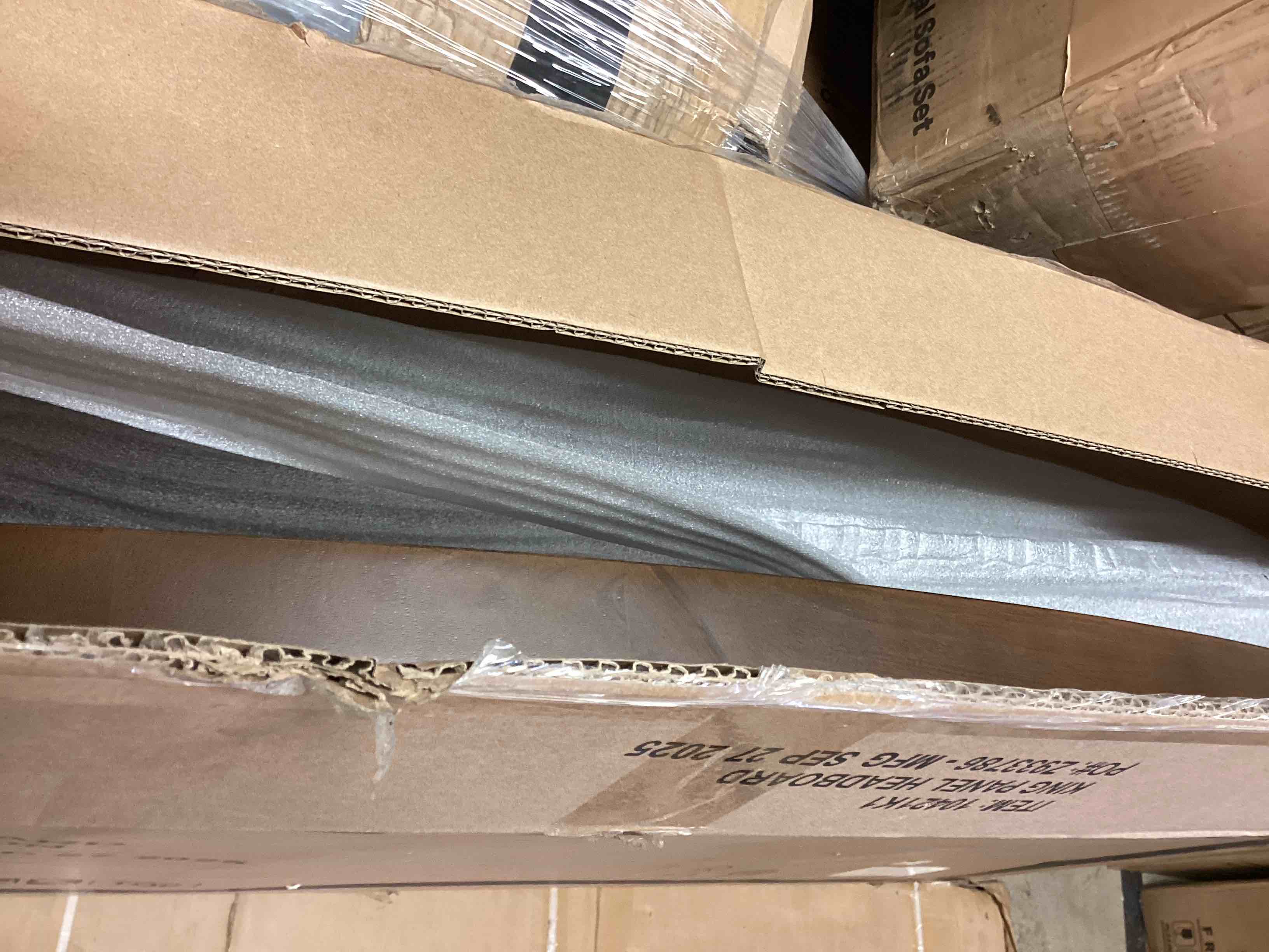 Condition photo showing New/Like New for Flexsteel® Bellevue Whiskey Brown King Platform Bed (pickup 2 boxes) 