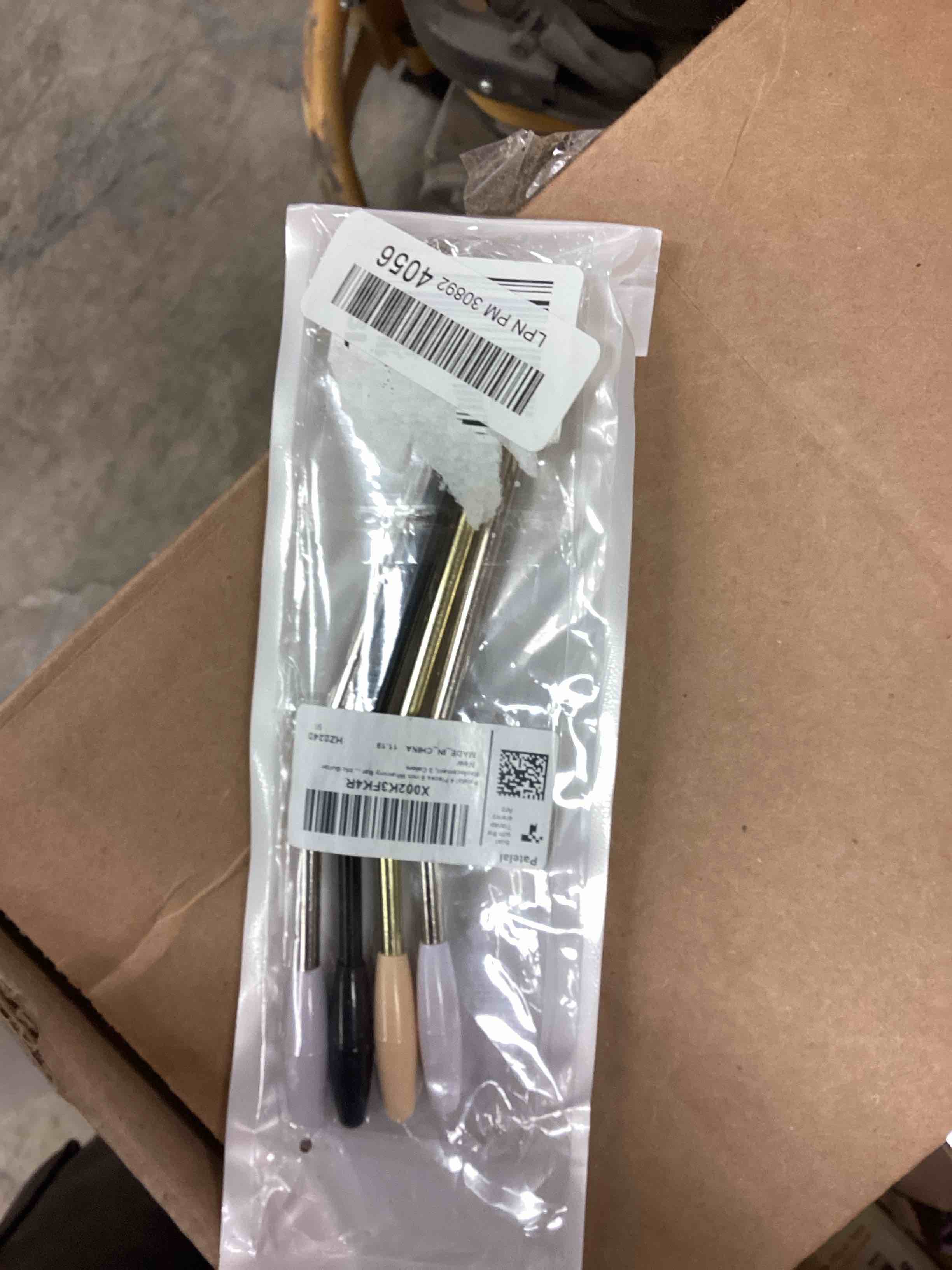 Condition photo showing Good Condition for Patelai 4 Pieces 6 mm Whammy Bar for Electric Guitar Thread Tremolo Arm Metal Single Tremolo Whammy Bar Compatible with Stratocaster Electric Guitar Replacement, 3 Colors