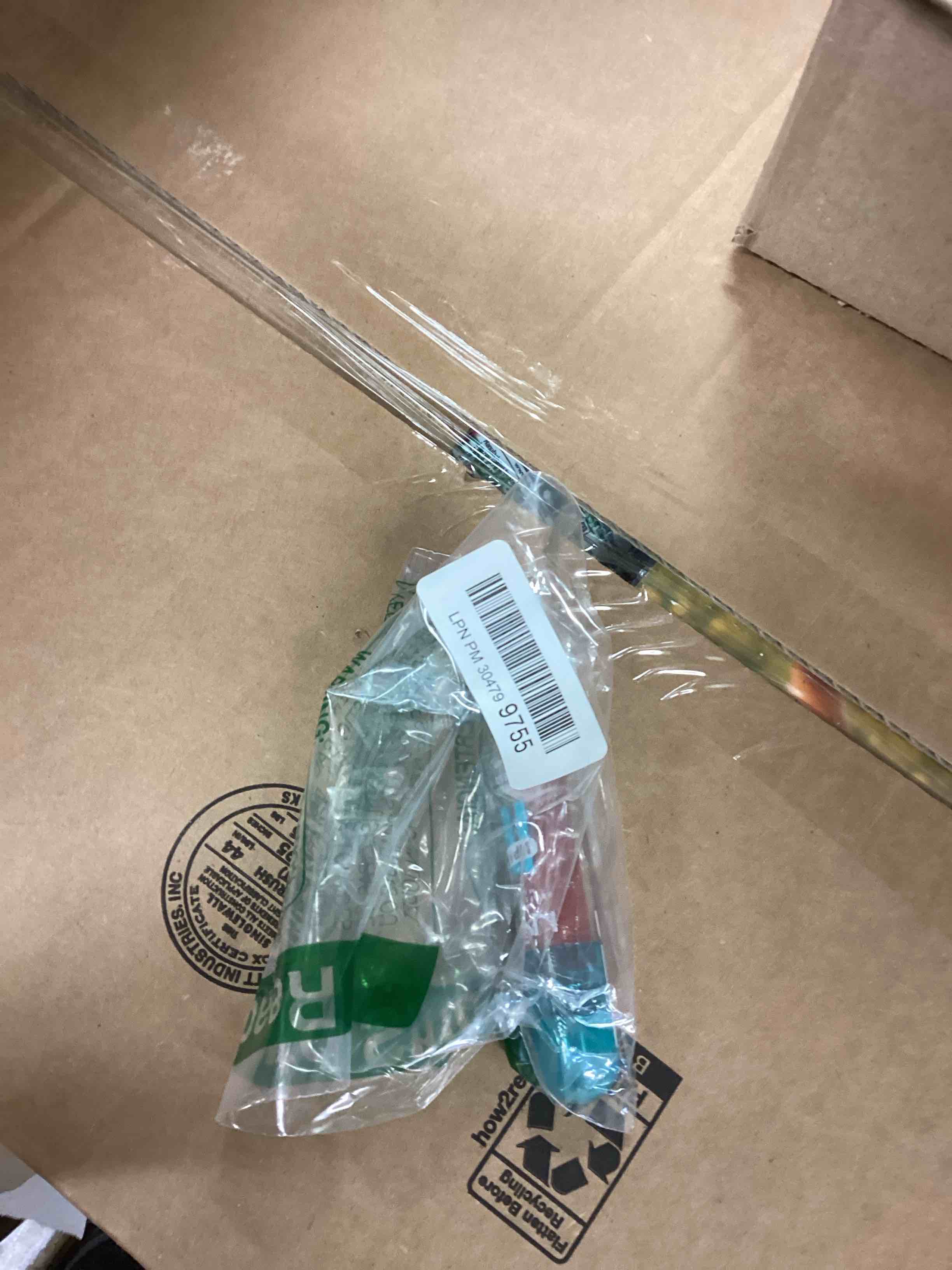 Condition photo showing New/Like New for NYX PROFESSIONAL MAKEUP Lip IV Hydrating Glossy Lip Stain, Long-Lasting, Tinted, Vegan Formula with 12 HR Hydration - Hydra Honey (Brown) 02 Hydra Honey 0.16 Fl Oz (Pack of 1)