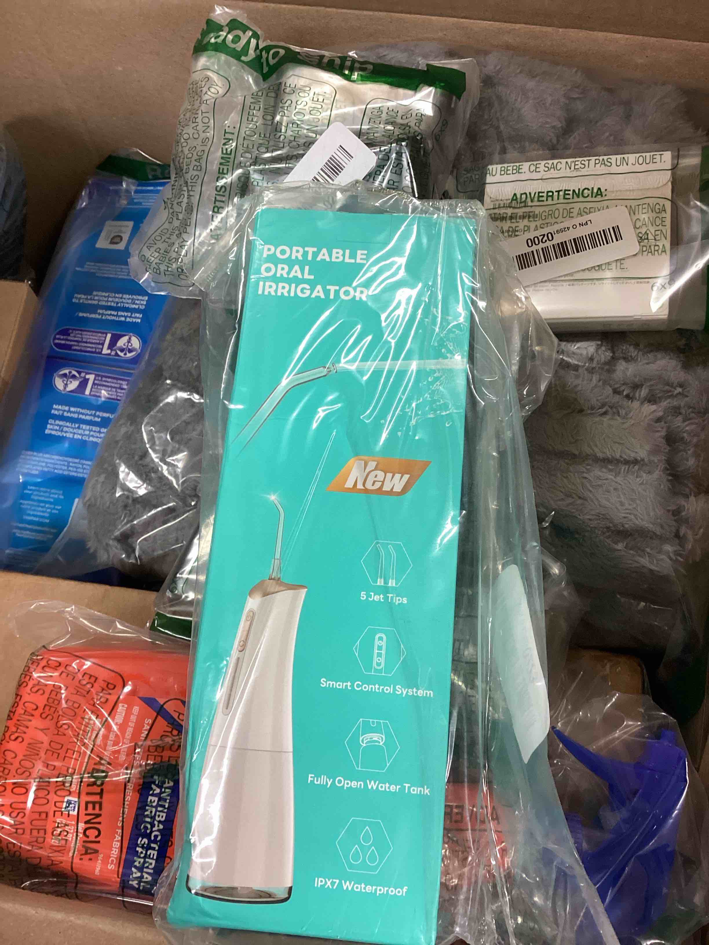 Condition photo showing New/Like New for Water Dental Flosser Cordless Oral Irrigator with 300ml 5 Tips 4 Modes USBCharger Portable Travle Irrigation Cleaner IPX7 Electric Irrigador Dental for Teeth Cleaning (White)