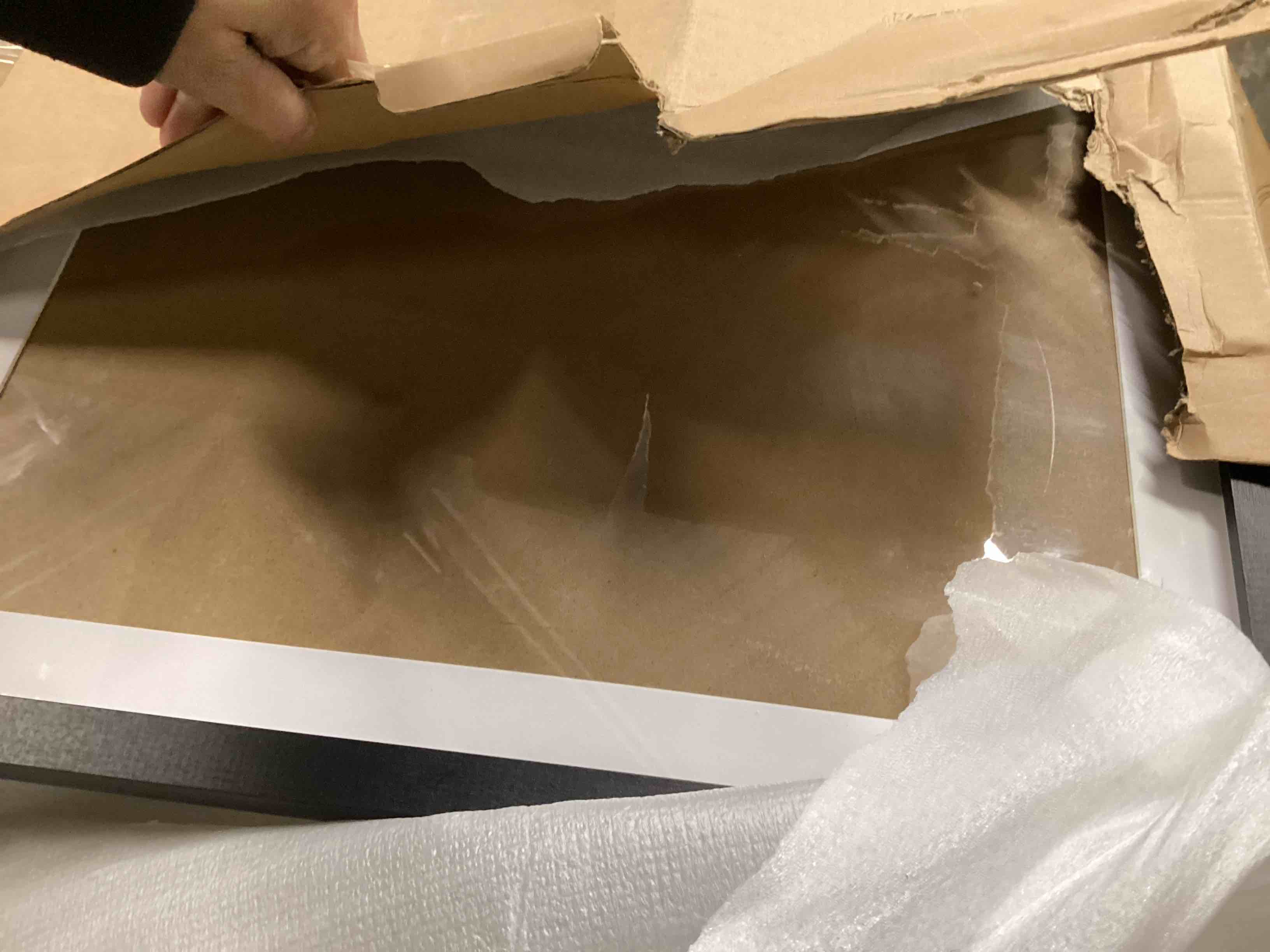 Condition photo showing Good Condition for Mxtallup 17x20 Picture Frames Solid wood,Display Pictures 15x18 Inch With Mat or 17x20 Inch Without Mat, Poster Frames 15x18 in Photo Frames Wood Black (T22B1720W1518)