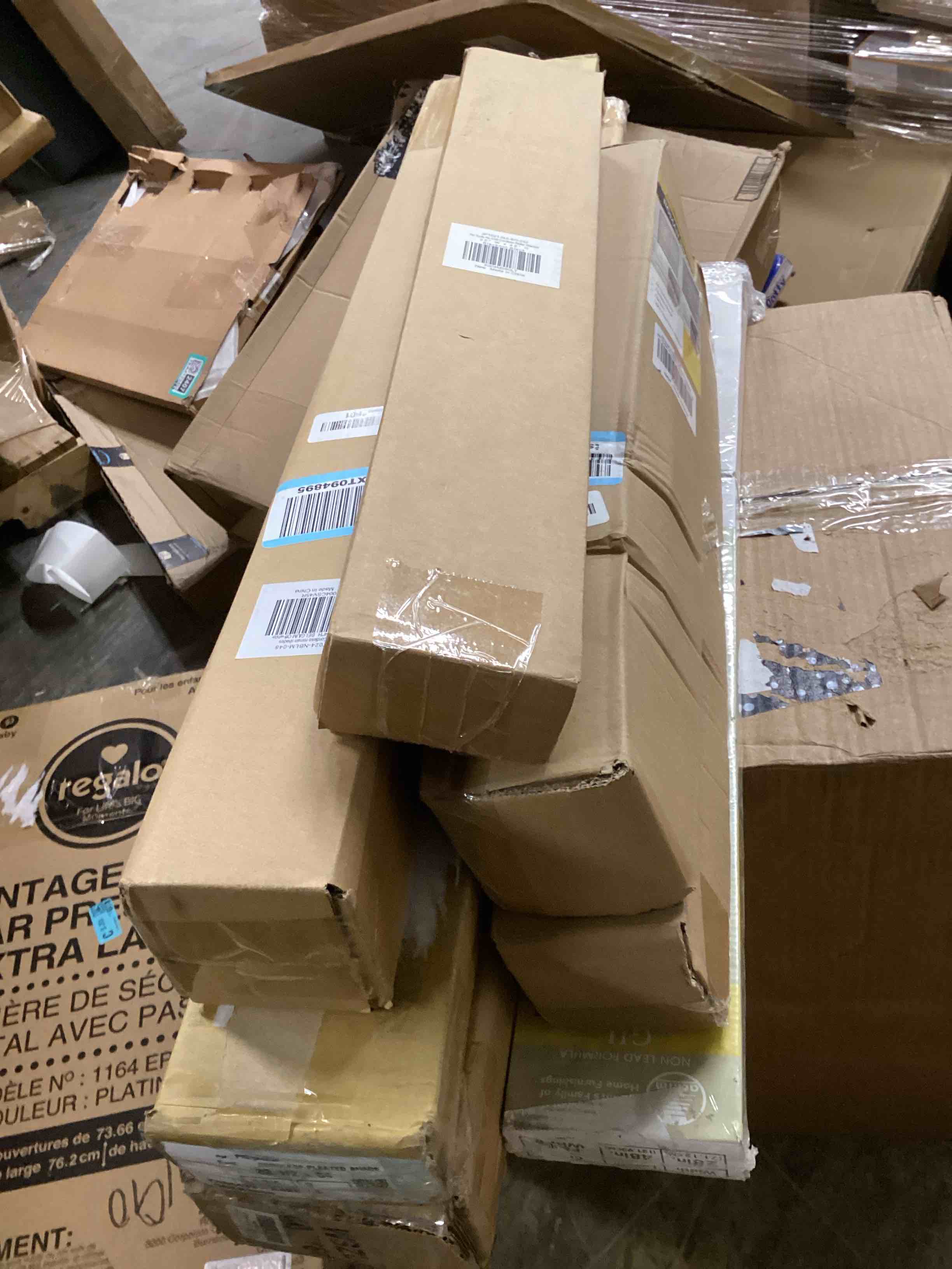 Condition photo showing Good Condition for Assorted Lot of Window Blinds (Standard, Cordless, Faux Wood, Roller Shades, etc.)