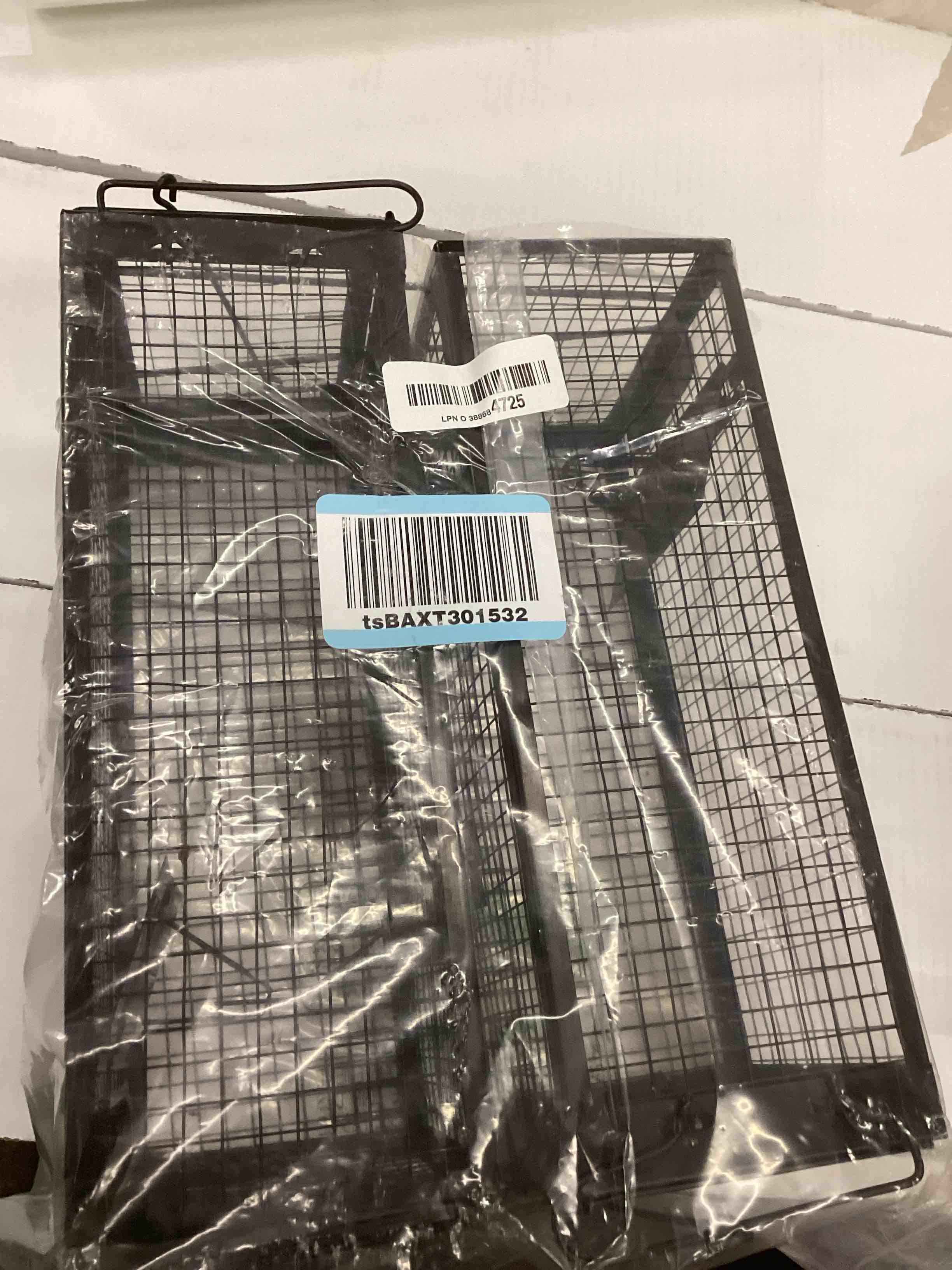 Condition photo showing New/Like New for  2-Pack Rat Traps Humane Live Mouse Vole Chipmunk Trap Cage for Indoors and Outdoors (Black) 