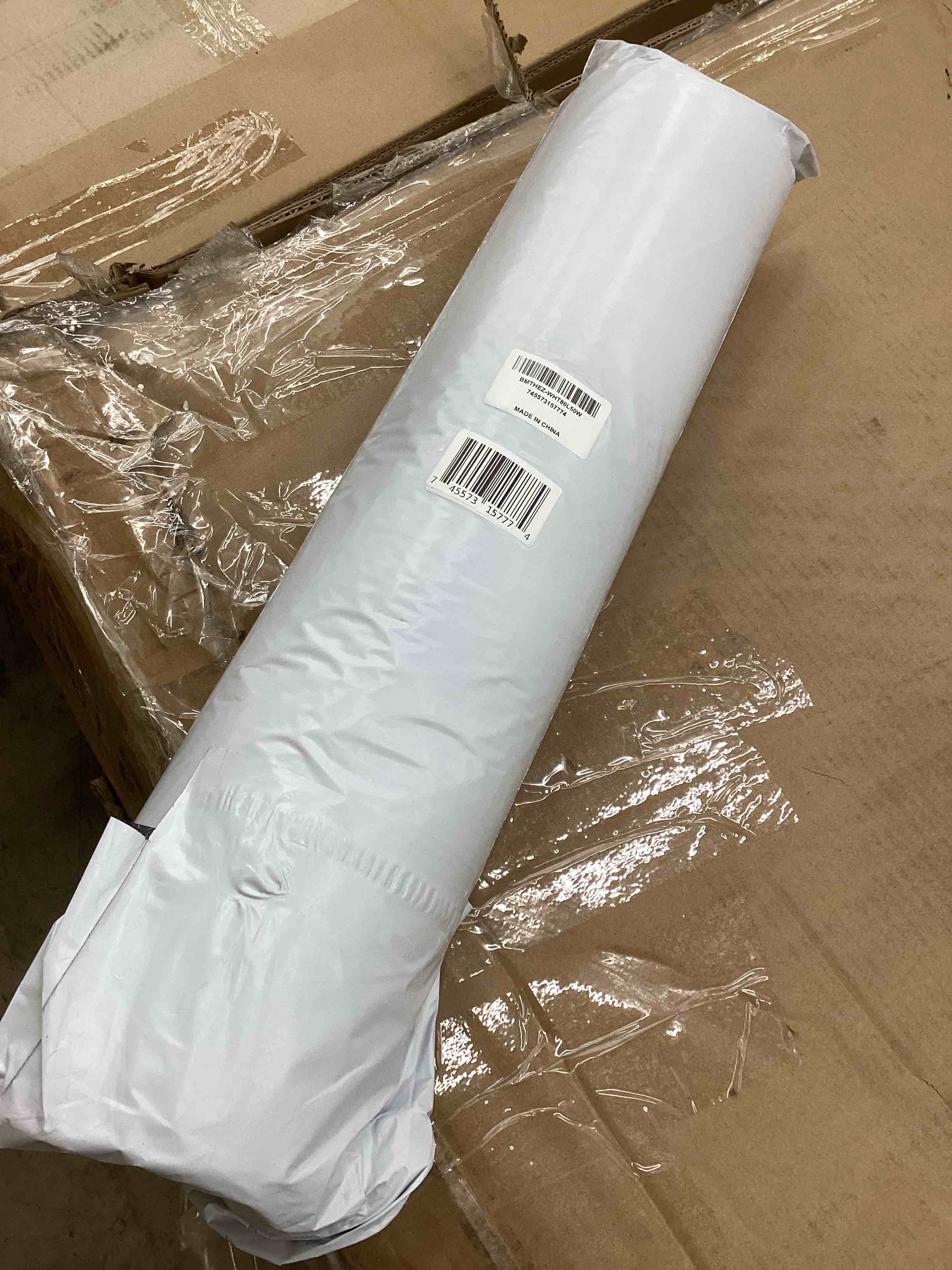 Condition photo showing New/Like New for DEXI Bathroom Rug 32x20, Non Slip Washable Bath Mat for Shower Floor, Absorbent Soft Bathmat with Rubber Backing, Quick Dry Microfiber Carpet, White