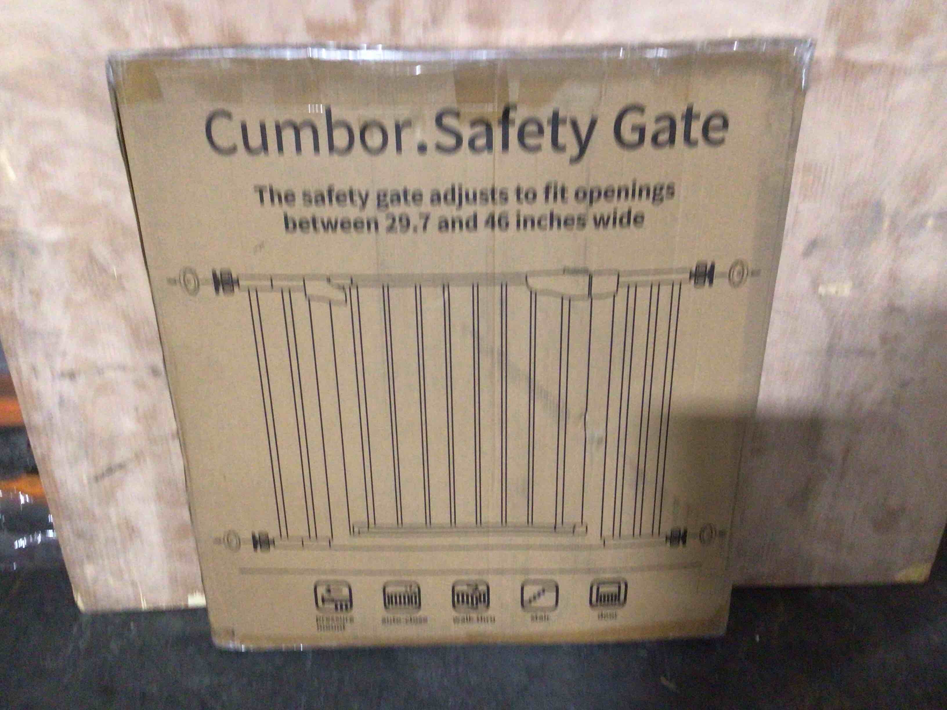 Condition photo showing New/Like New for Cumbor 29.7-46" Baby Gate for Stairs, Auto Close Dog Gate for Doorways, Mounted Pet Gates for Dogs, Brown