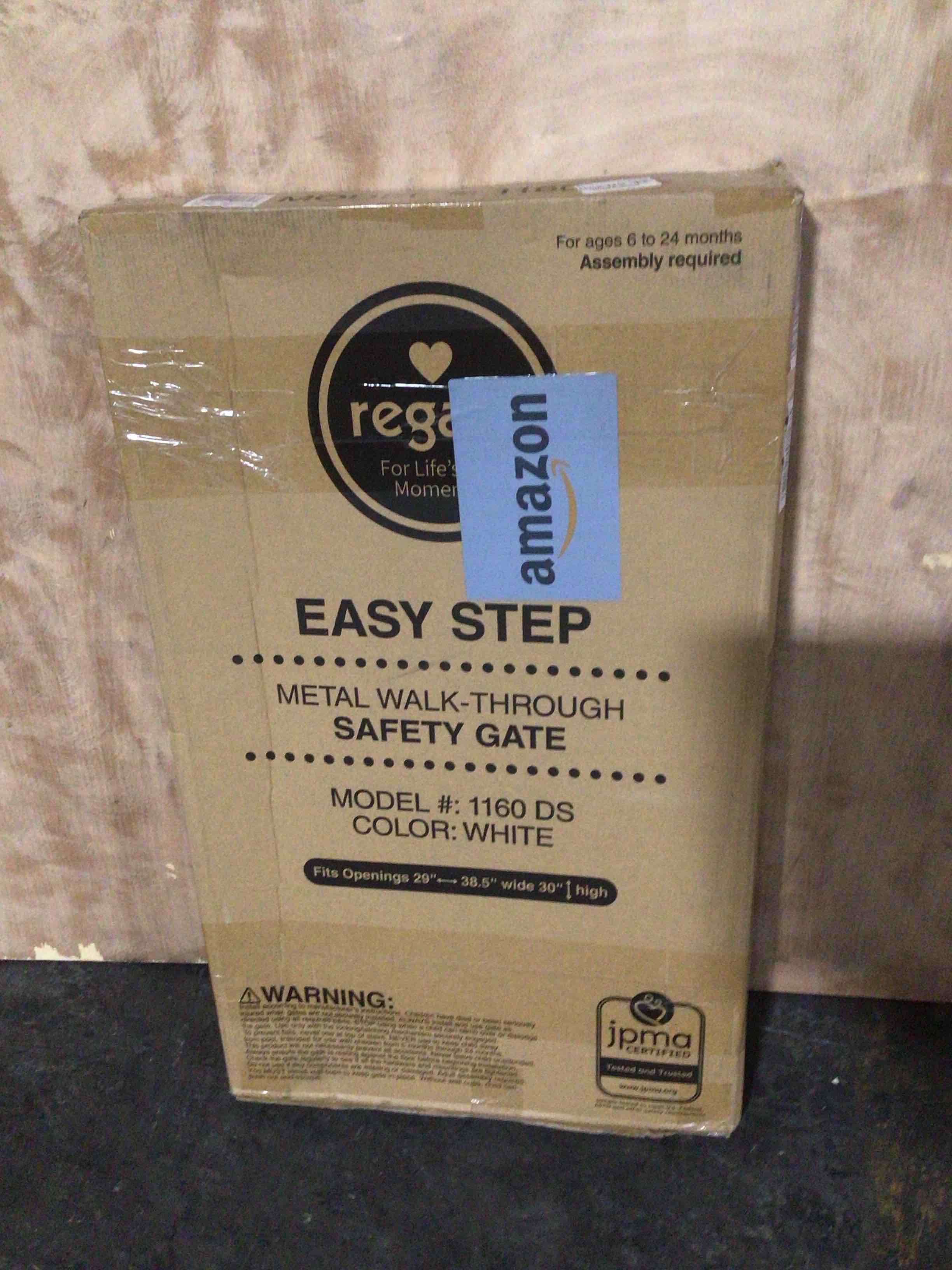 Condition photo showing New/Like New for Regalo Easy Step Metal Walk Through Gate, White