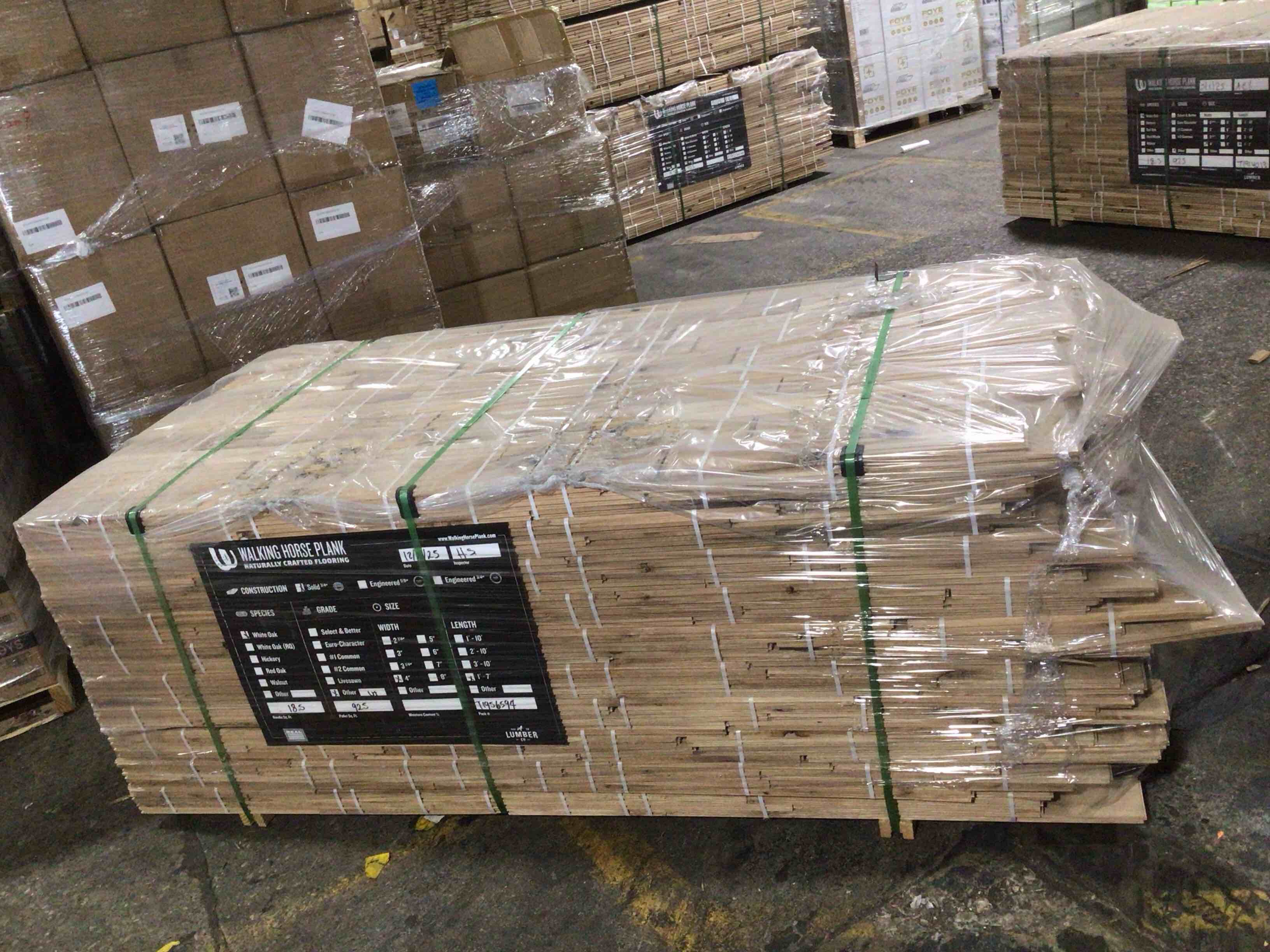 Unfinished White Oak Hardwood Flooring 4 Inch by 1ft -7ft Lengths 925 Sq Ft. Your BID per Square Foot