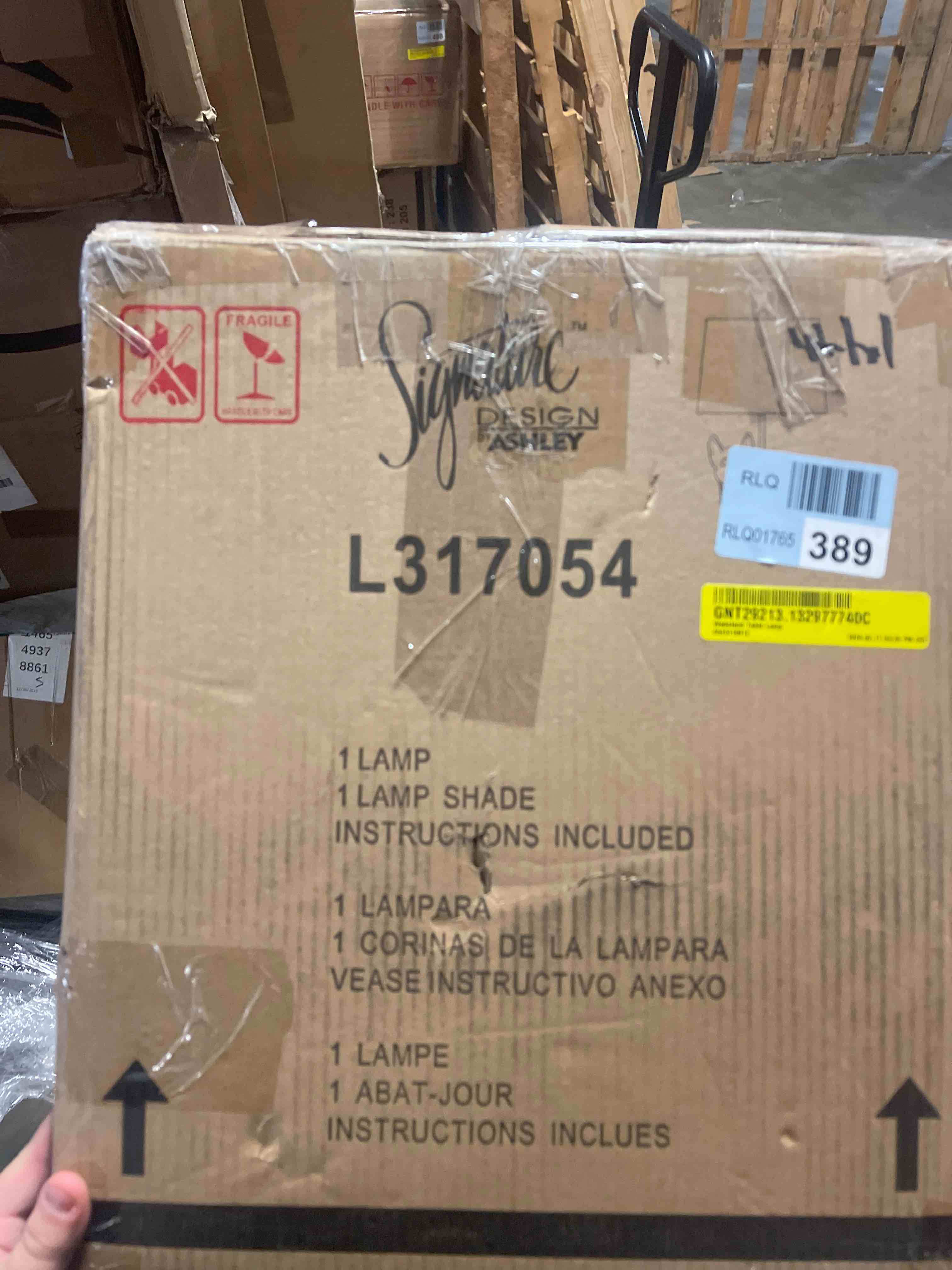 Condition photo showing New/Like New for WADELAND TABLE LAMP