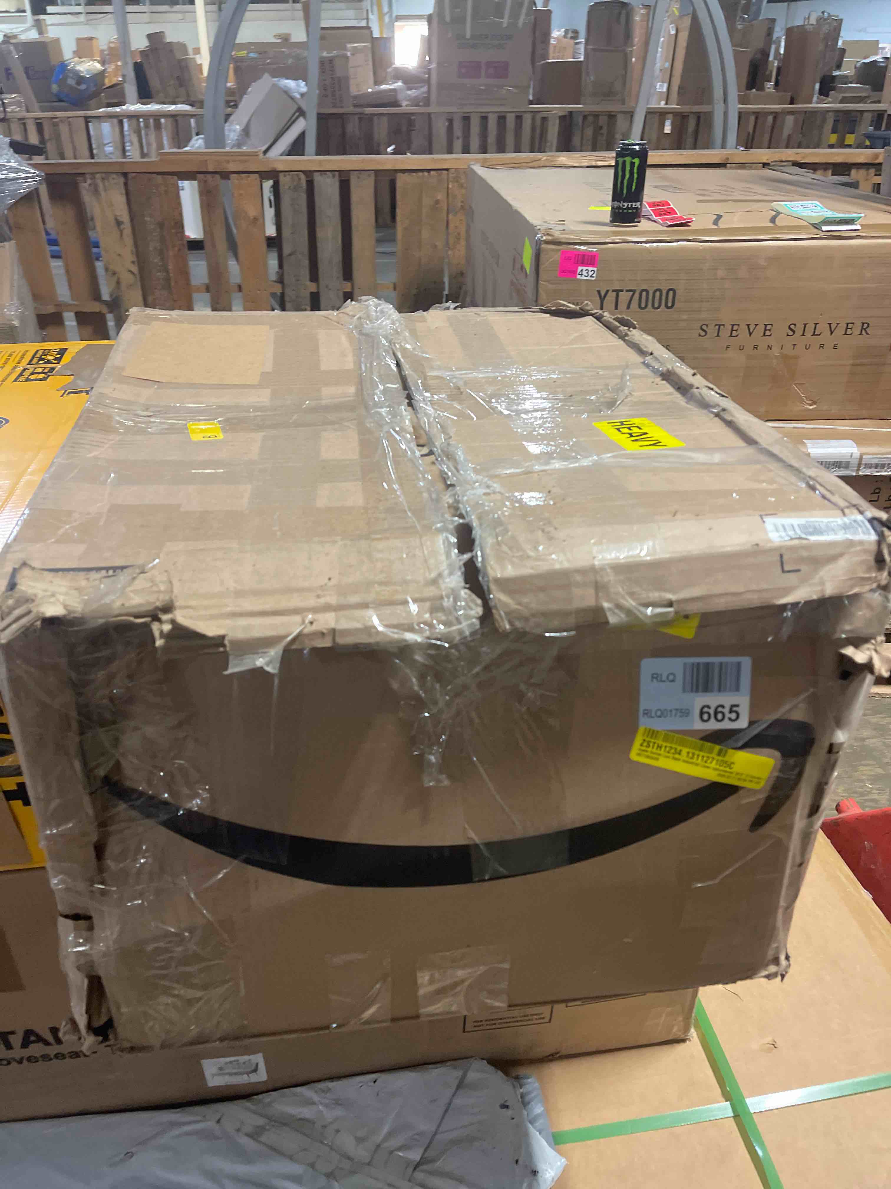 Condition photo showing New/Like New for Wall 5 - Hook Wall Mounted Coat Rack