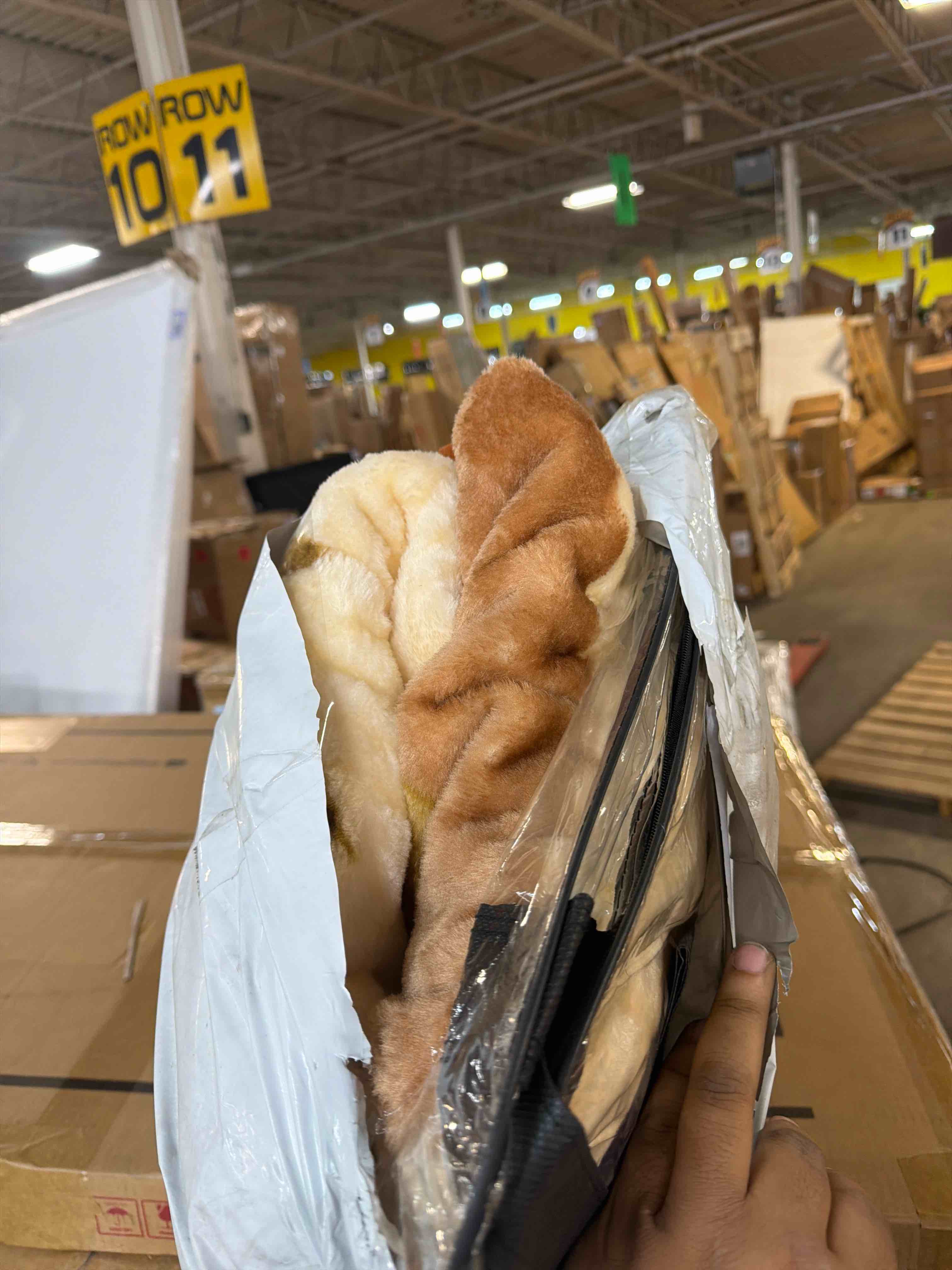 Condition photo showing New/Like New for SE SOFTEXLY Throw Blanket, Reversible Sherpa Blanket with 30% Wool and 70% Cotton, Fuzzy Plush Fluffy Soft Blanket, Fall Winter Blanket for Couch Bed Sofa Chair (Cream, 50" x 60") Cream 50"x60"