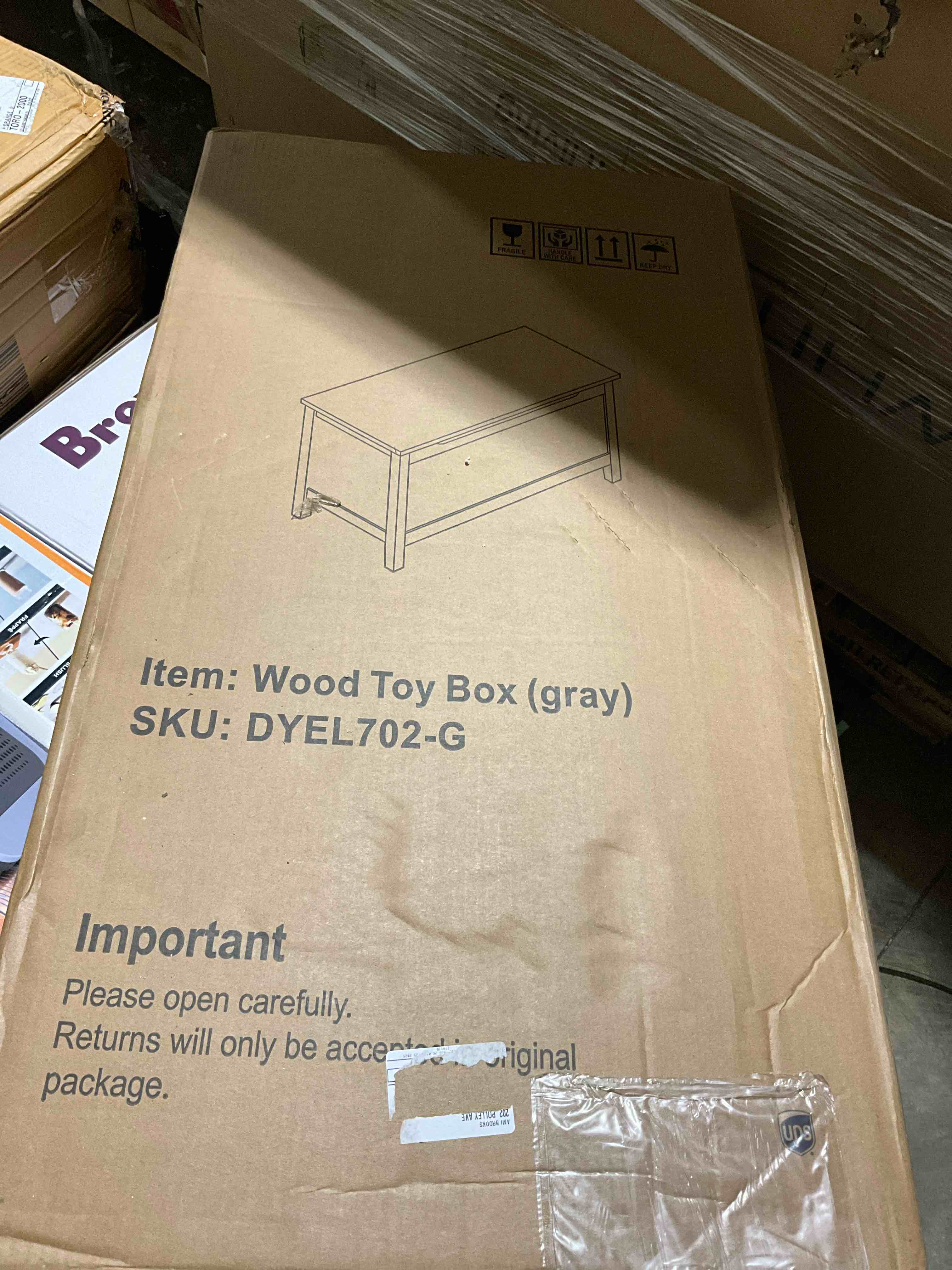 Condition photo showing New/Like New for Melissa & Doug Wooden Toy Chest (Gray)