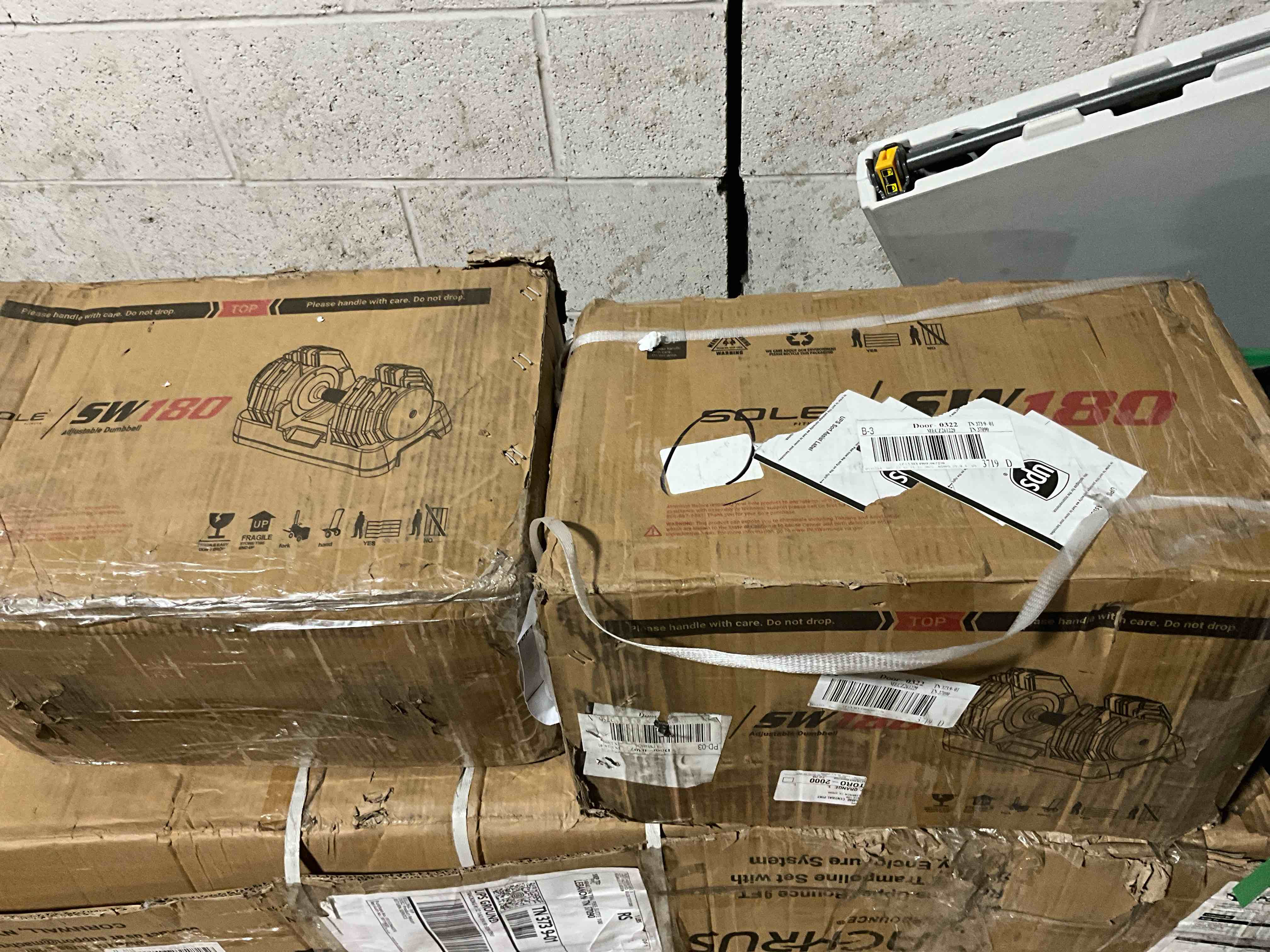 Condition photo showing New/Like New for SOLE Fitness Adjustable Dumbbells (set of 2) SW180, Versatile Space-Saving Equipment - Adjustable Weights from 5lbs to 80lbs - Tone and Strengthen