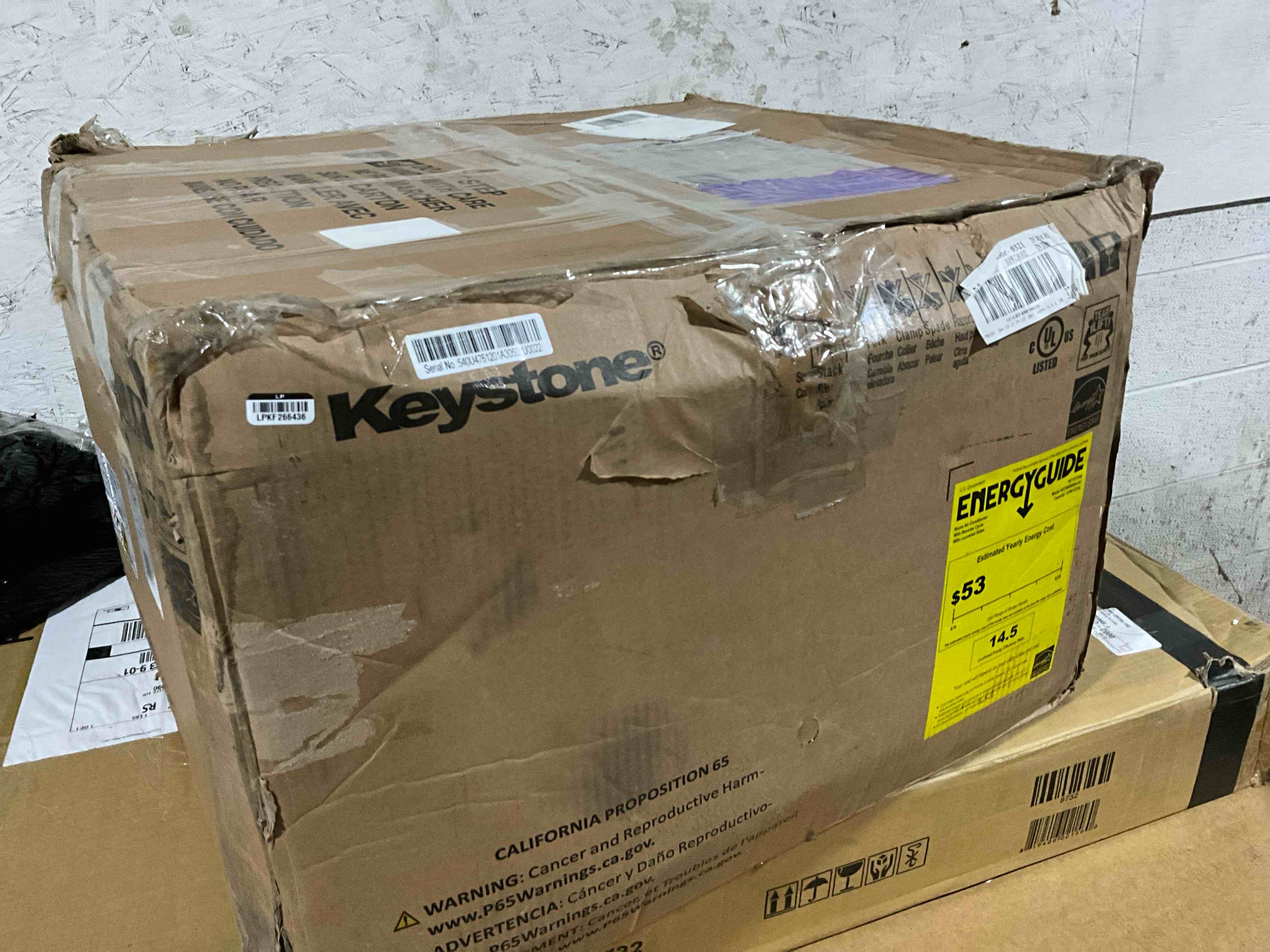 Condition photo showing Good Condition for Keystone - 350 Sq. Ft 8,000 BTU Window Mounted Inverter Air Conditioner with 7,000 BTU Heater - White
