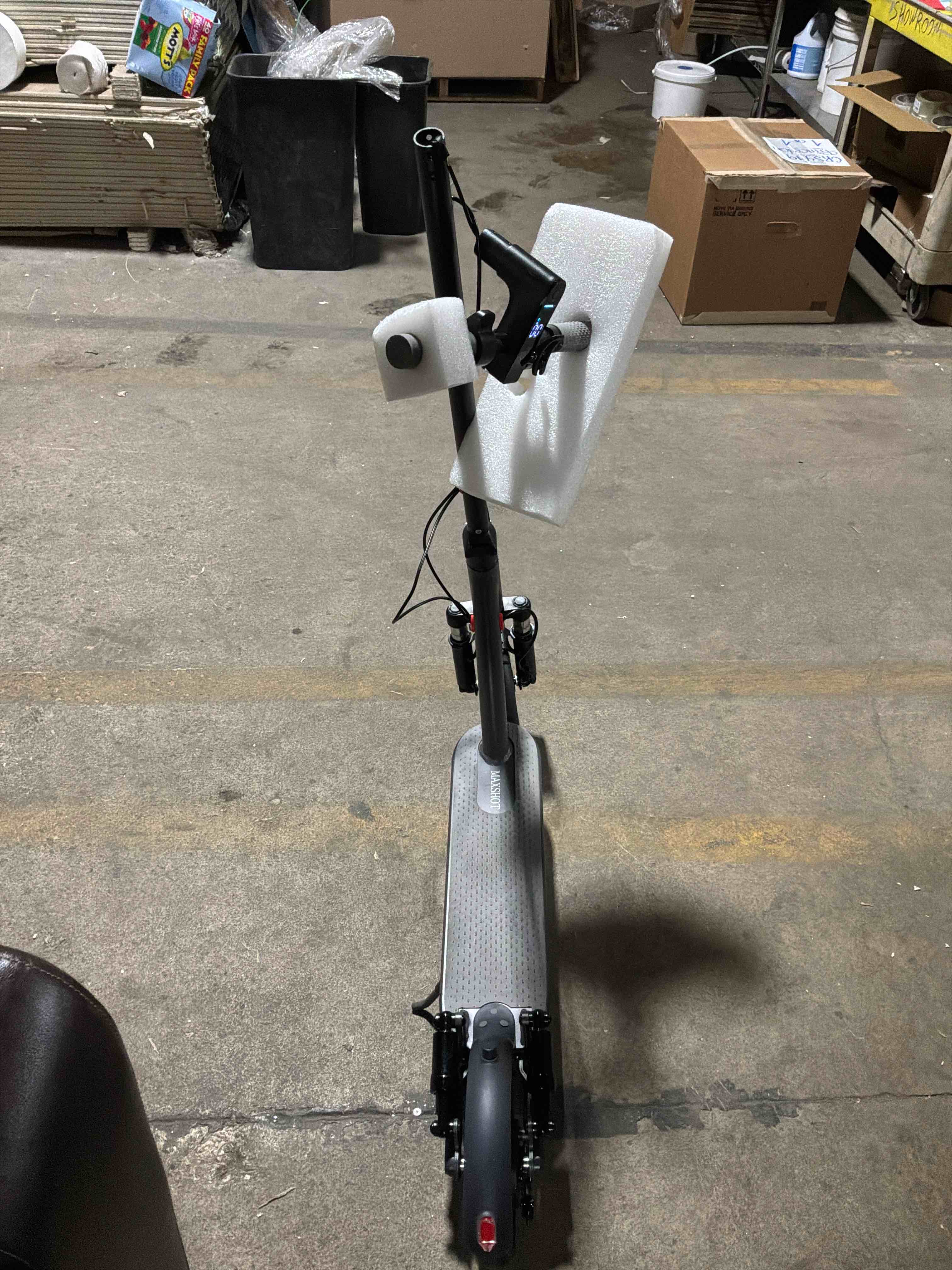 Condition photo showing Good Condition for The V1 Electric Scooter Is The Ideal Portable Commuting Companion Thanks To Its 21-Mile Range, Foldable Design