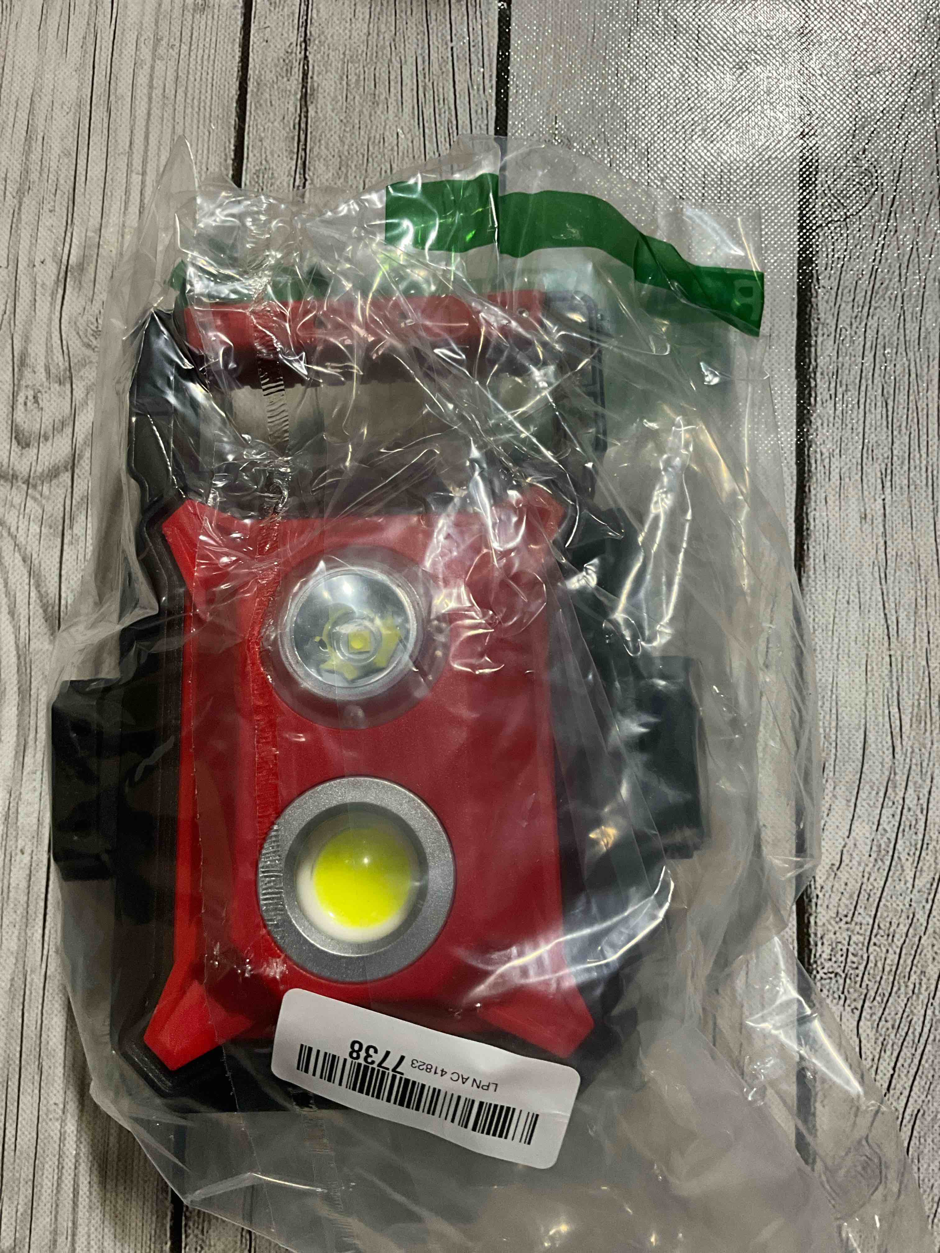 Condition photo showing Good Condition for SIXMAX Rechargeable Work Light, 4000LM Portable Work Light with Clamp and Magnetic Base, 4400mAh, Foldable & Rotatable, 5 Light Modes, IP65, for Car Repair, Workshop, Job Site, Camping, Emergencies