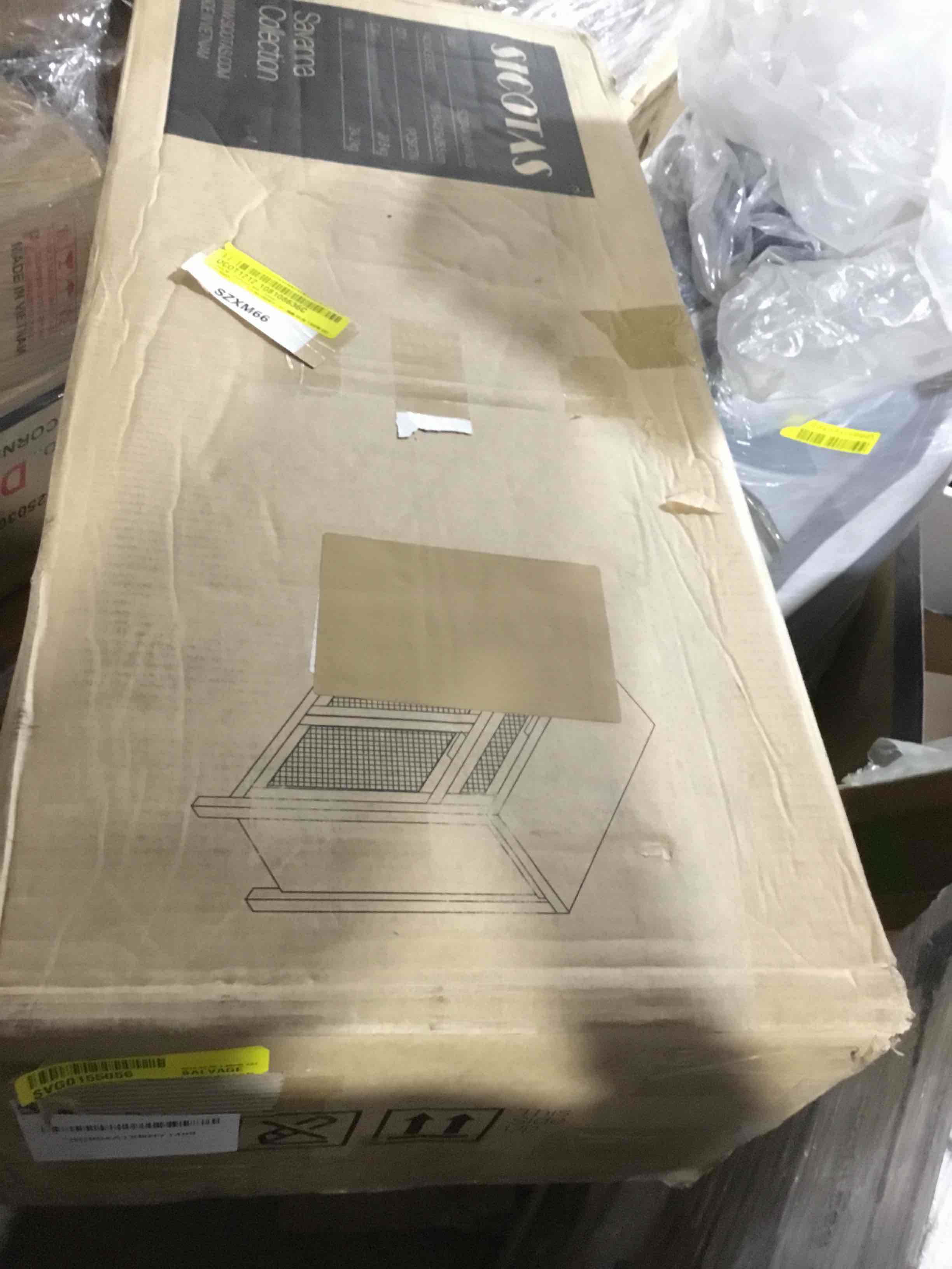 Condition photo showing Good Condition for safura 30'' sideboard with 1 drawer and 2 doors