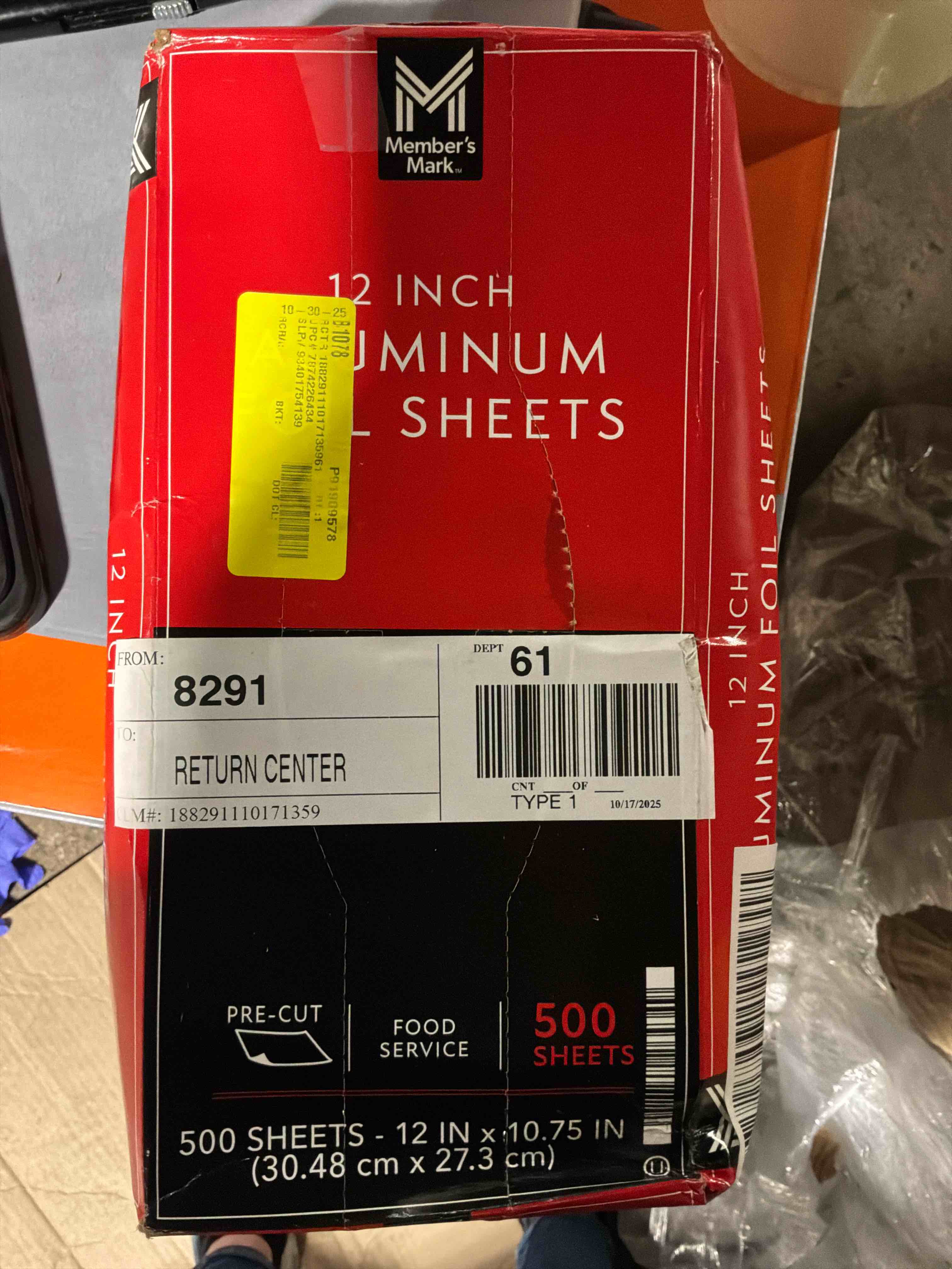 Condition photo showing Good Condition for member's mark foil sheets 12" x 10.75" - 500 count