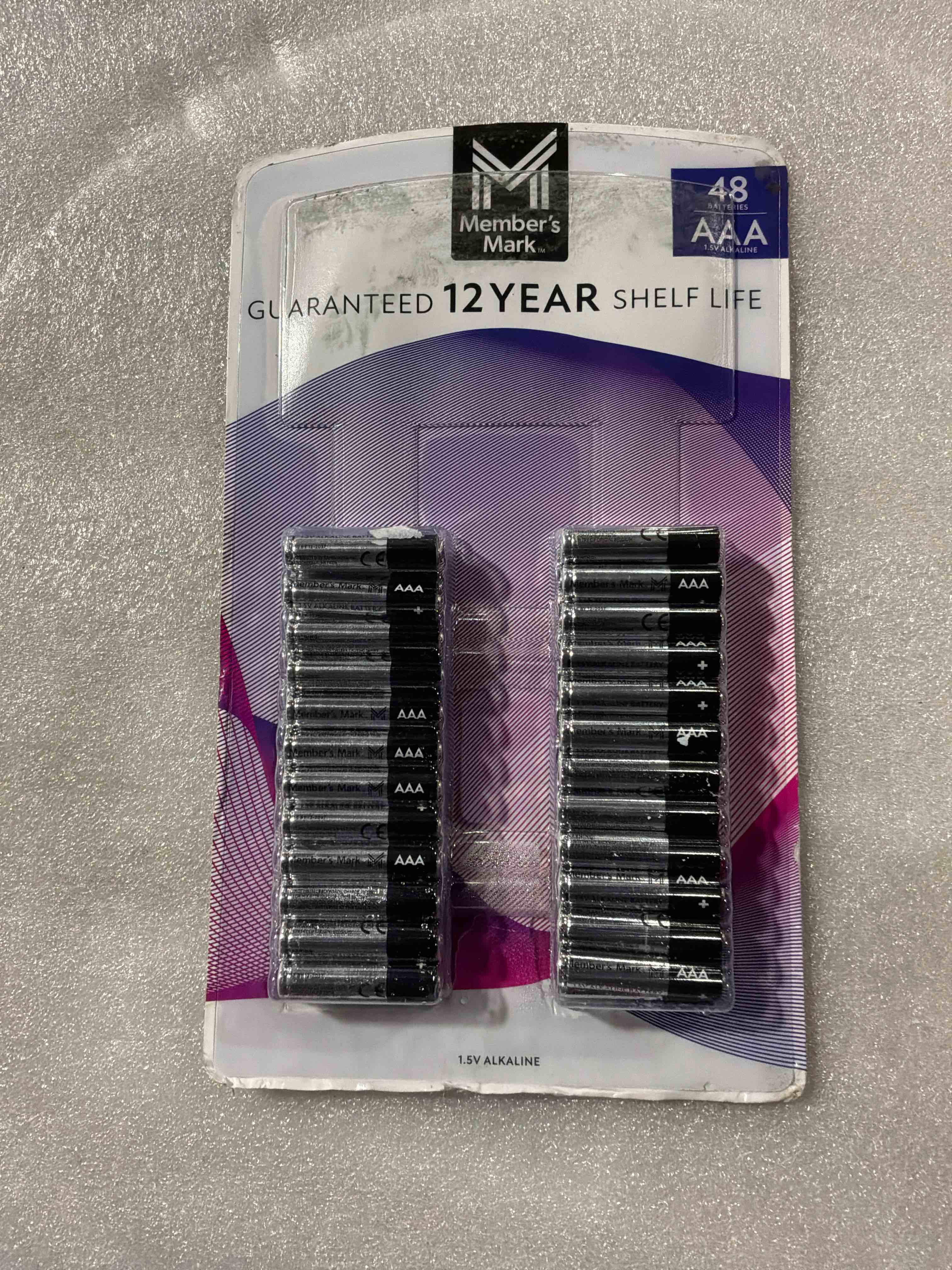 Condition photo showing New/Like New for alkaline batteries aaa 1.5v 48 ct