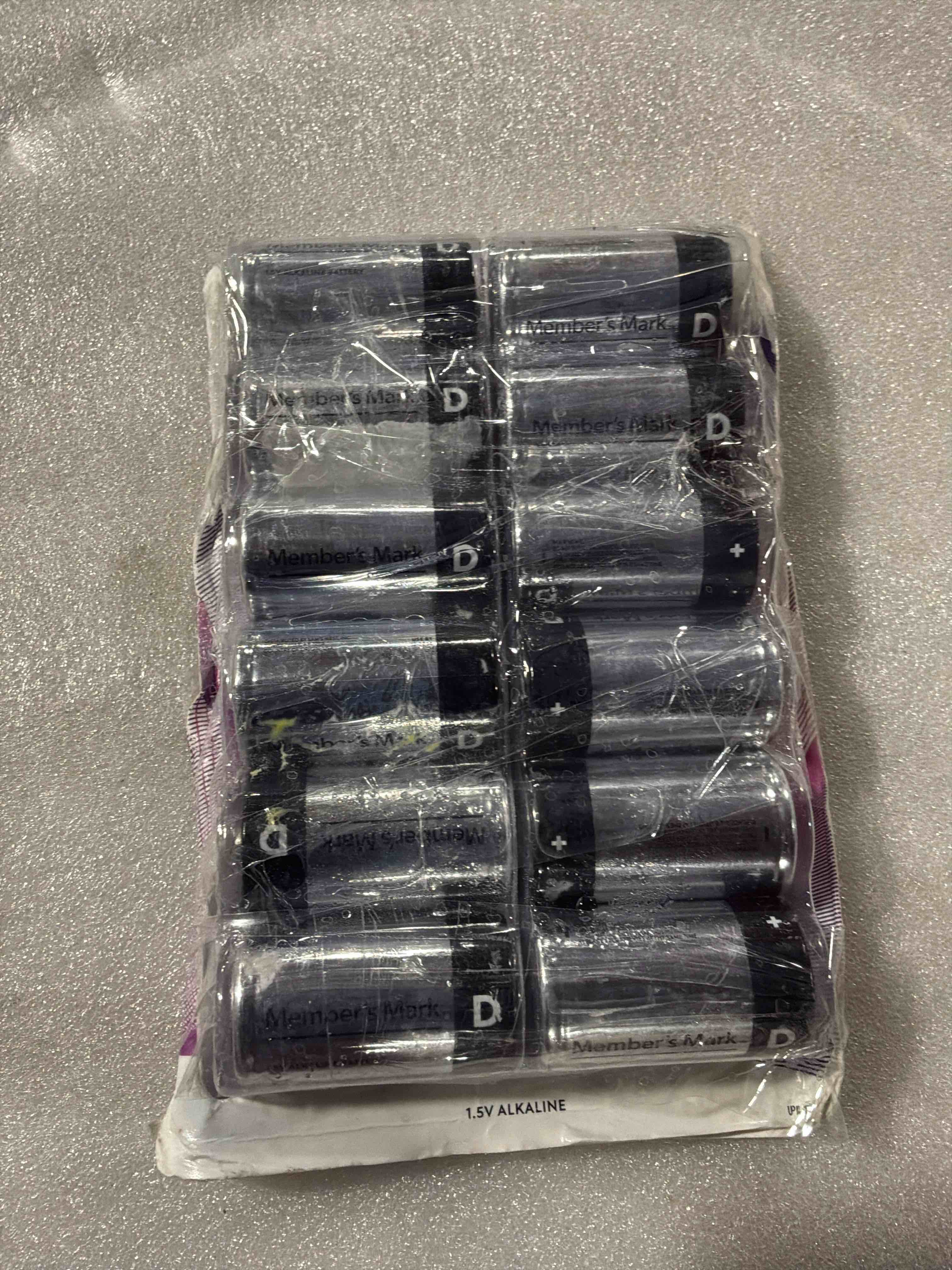 Condition photo showing Good Condition for member's mark alkaline d batteries (12 pack)