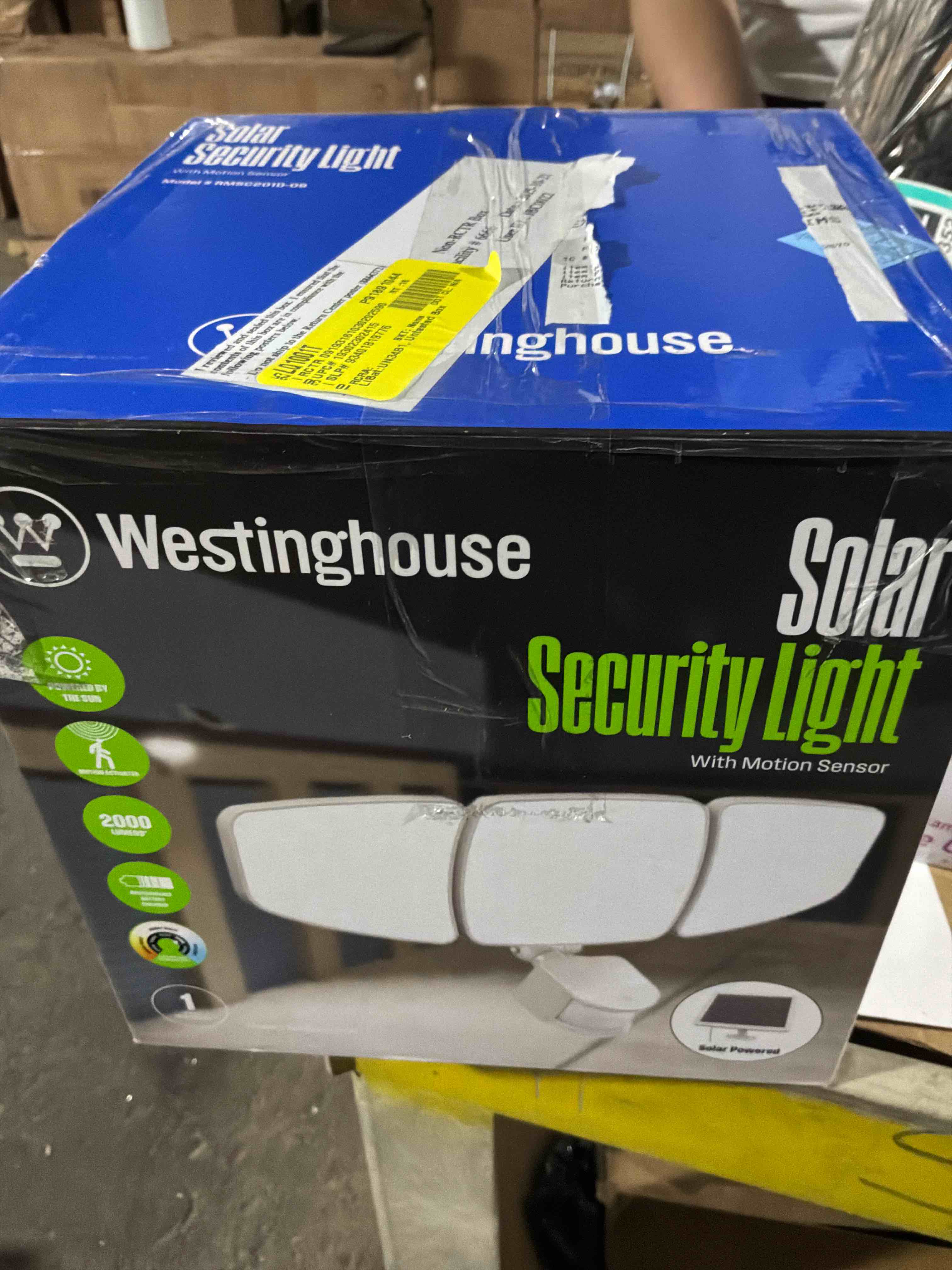 Condition photo showing Good Condition for 2000 lumens 3-light white integrated led solar triple head security light