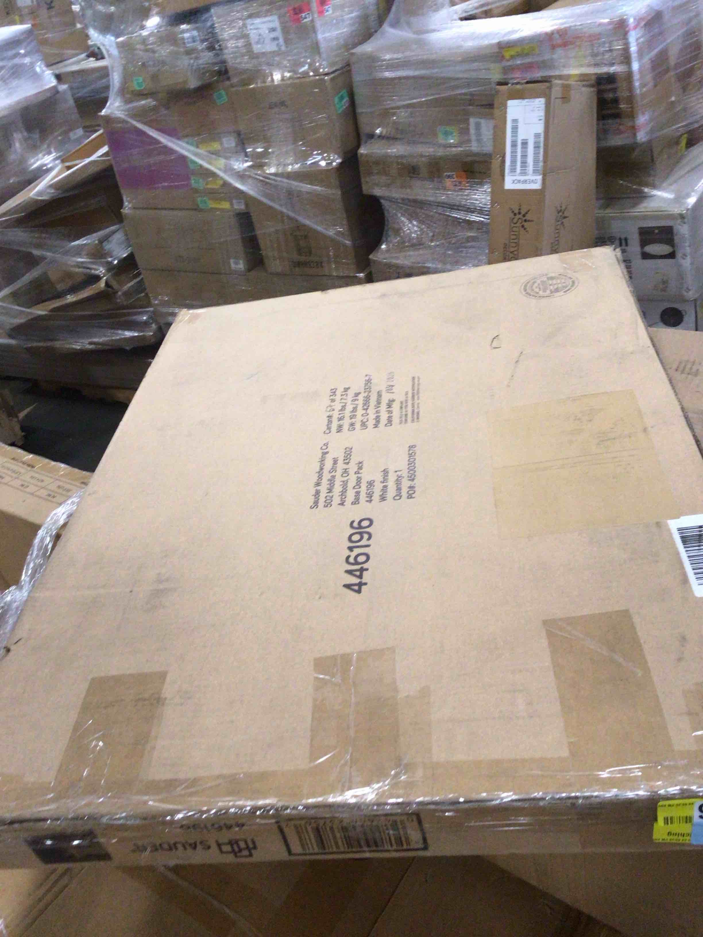 Condition photo showing New/Like New for door kit in white for base cabinet