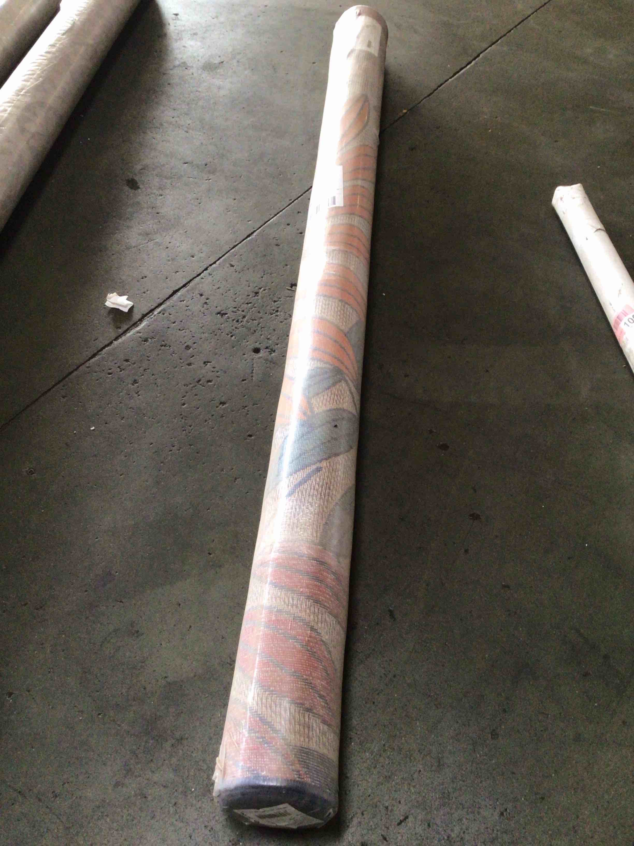 Condition photo showing New/Like New for nourison aloha indoor/outdoor tropical botanical multicolor 7  x 10  area rug  (7  x 10 )