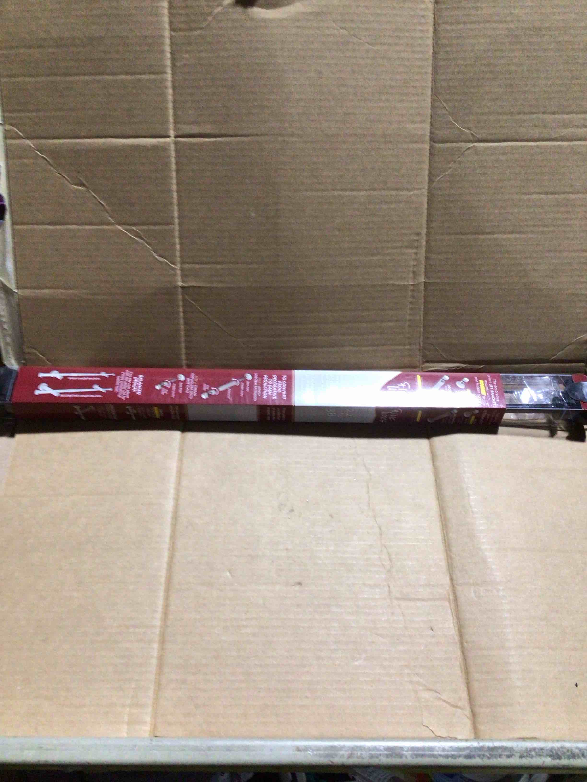 Condition photo showing New/Like New for Fine Lines Rod Set - Black