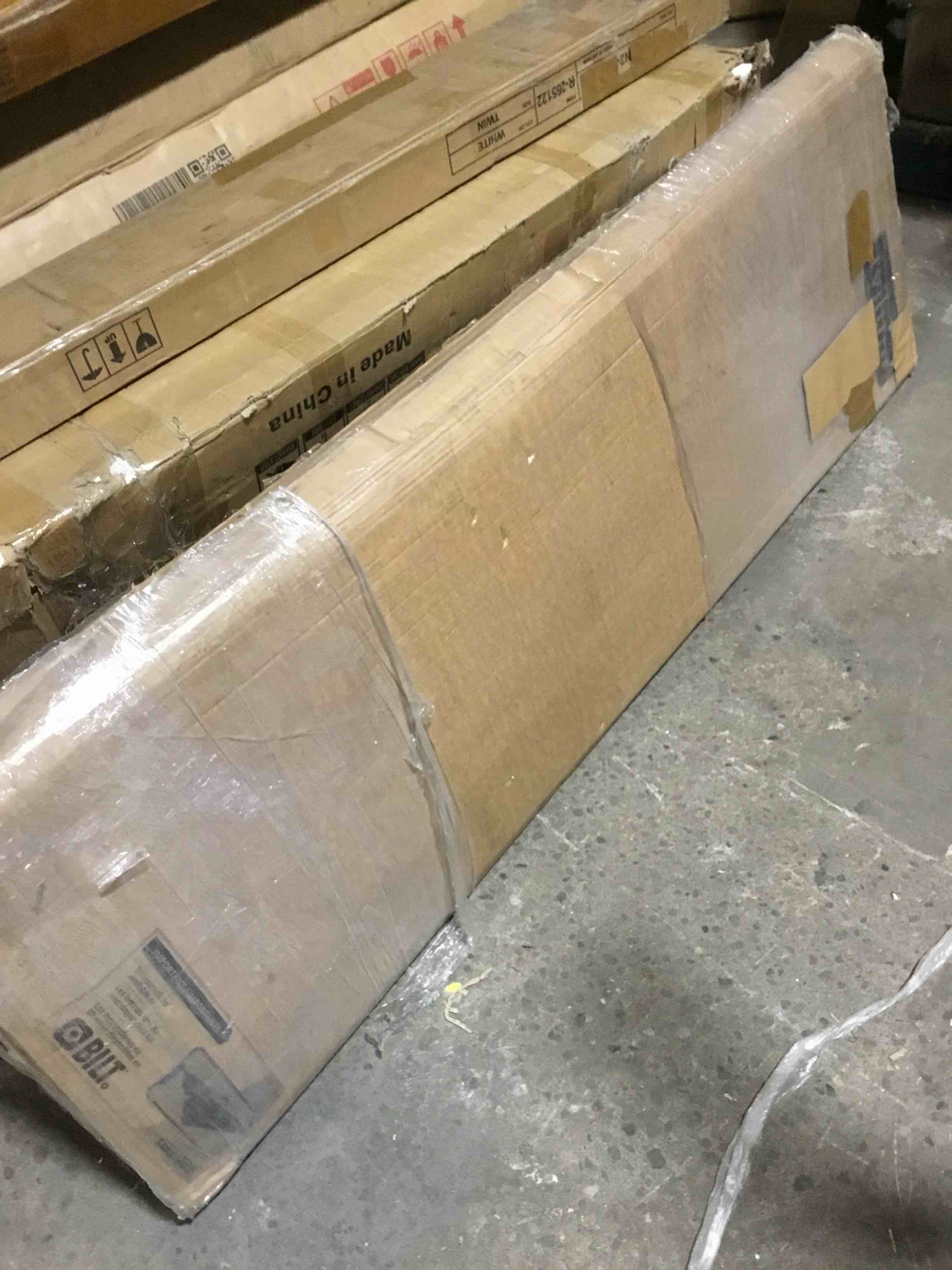 Condition photo showing Good Condition for Double Dresser 6 Drawer