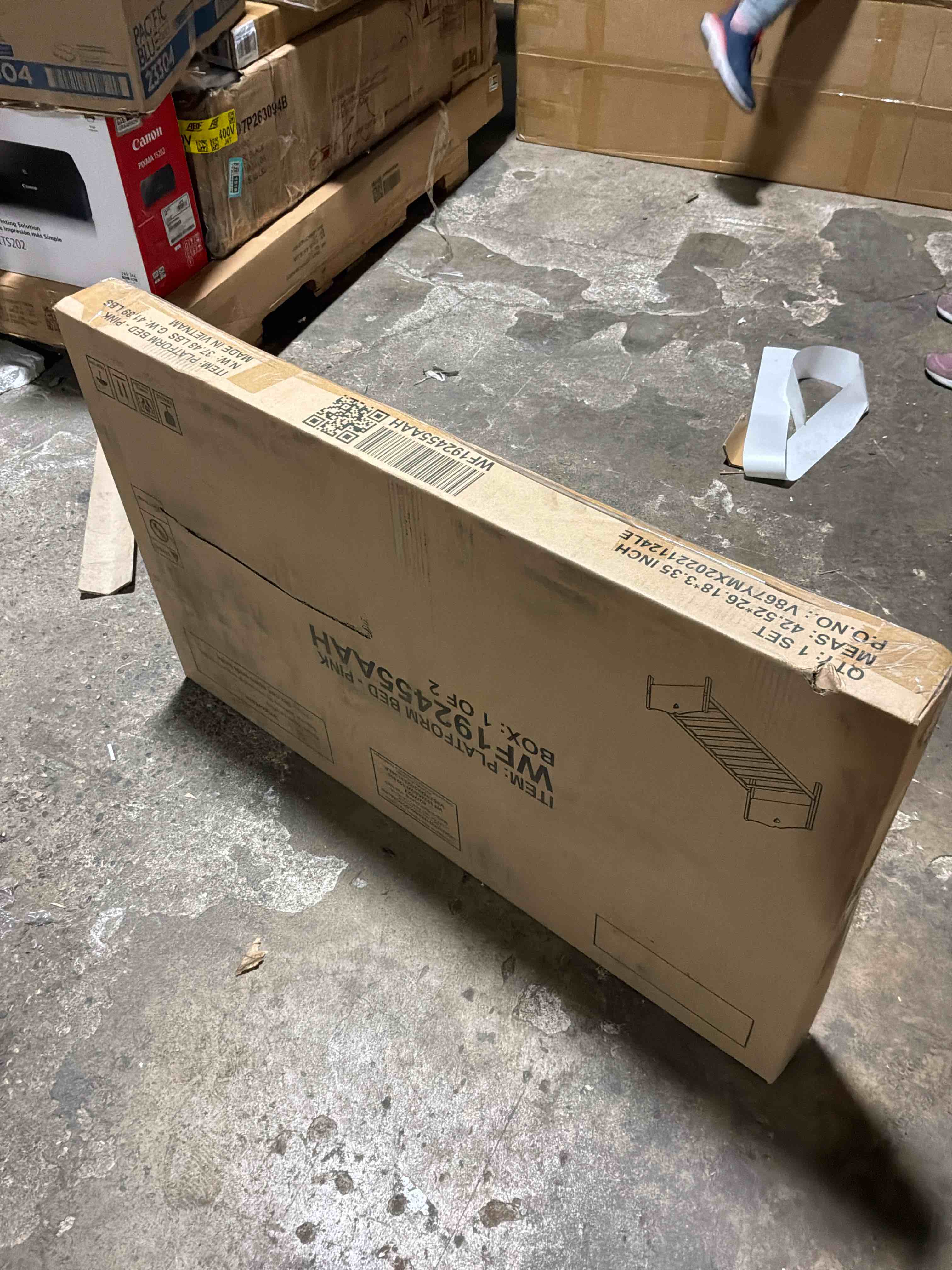 Condition photo showing New/Like New for Twin Bed Solid Pine Wooden Single Bed Unfinished with Slats Support Suitable for Boys Girls Kids Bedroom Wooden Bed Frame Single Bed with Headboard and Footboard Mattress Foundation