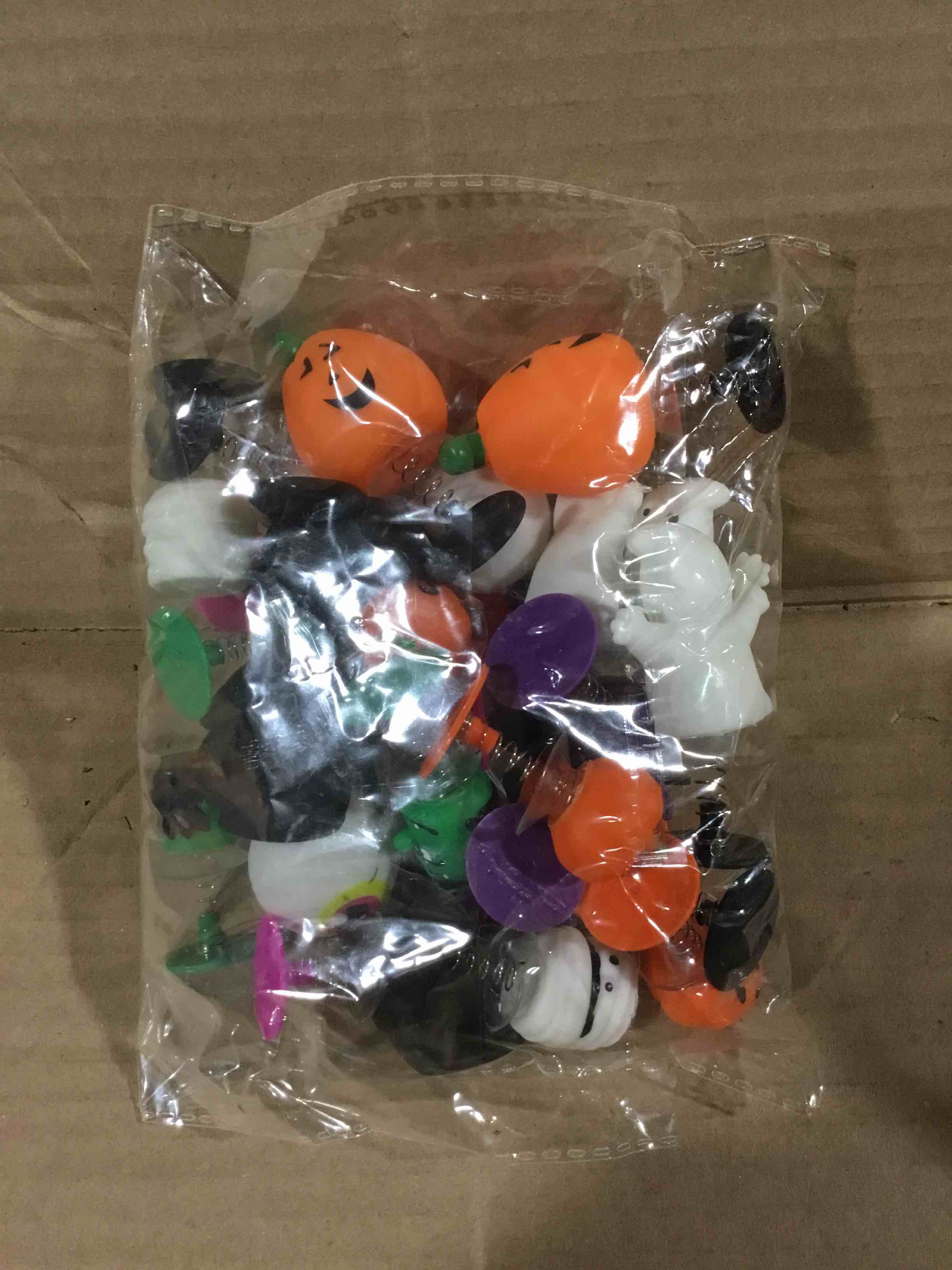 Condition photo showing New/Like New for QINGQIU 24 PCS Halloween Jumping Popper Toys Spring Launchers for Kids Boys Girls Halloween Party Favors Halloween Treat Bags Gifts Halloween Games