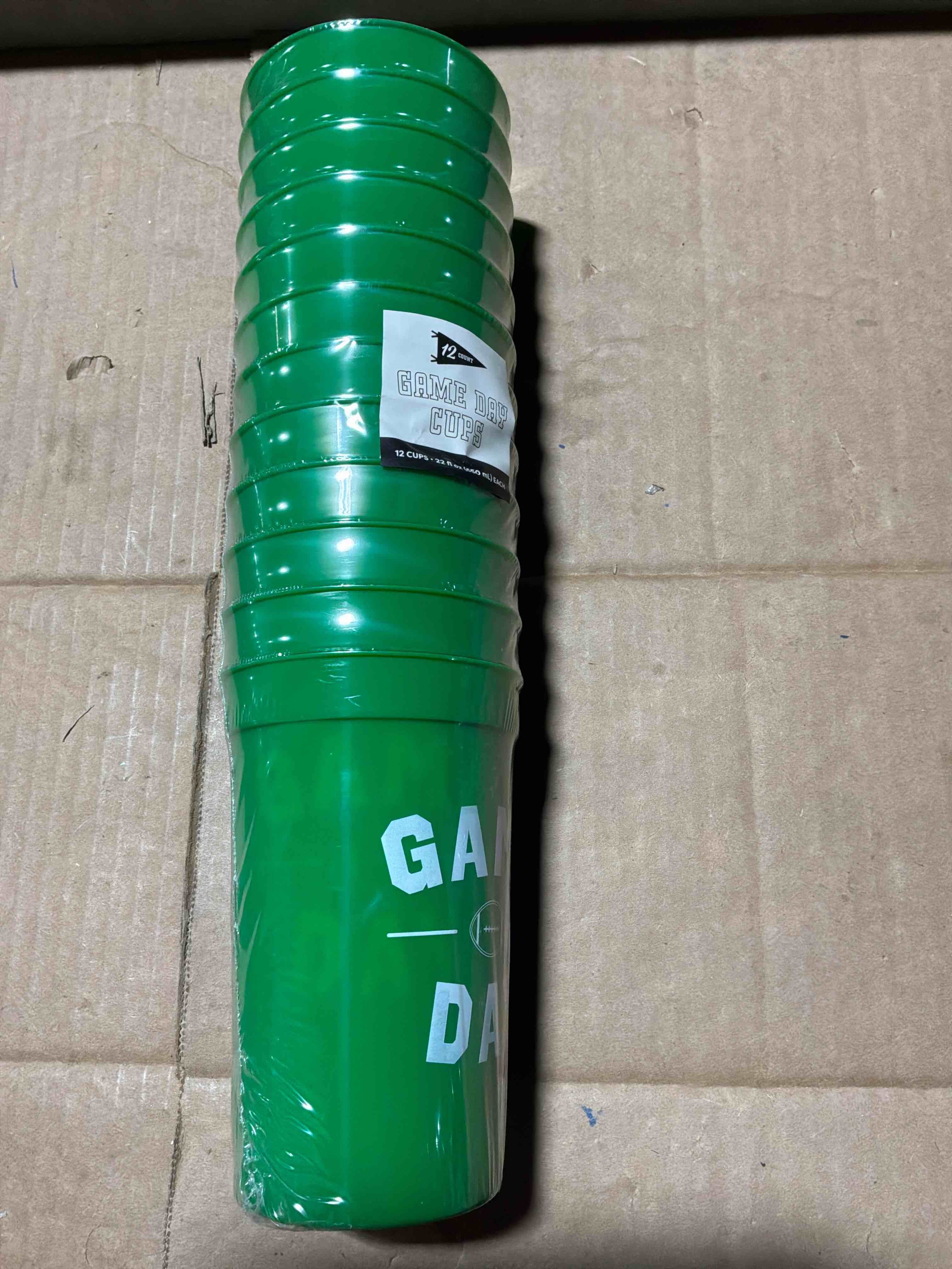 12pk 22 fl oz Green Cups