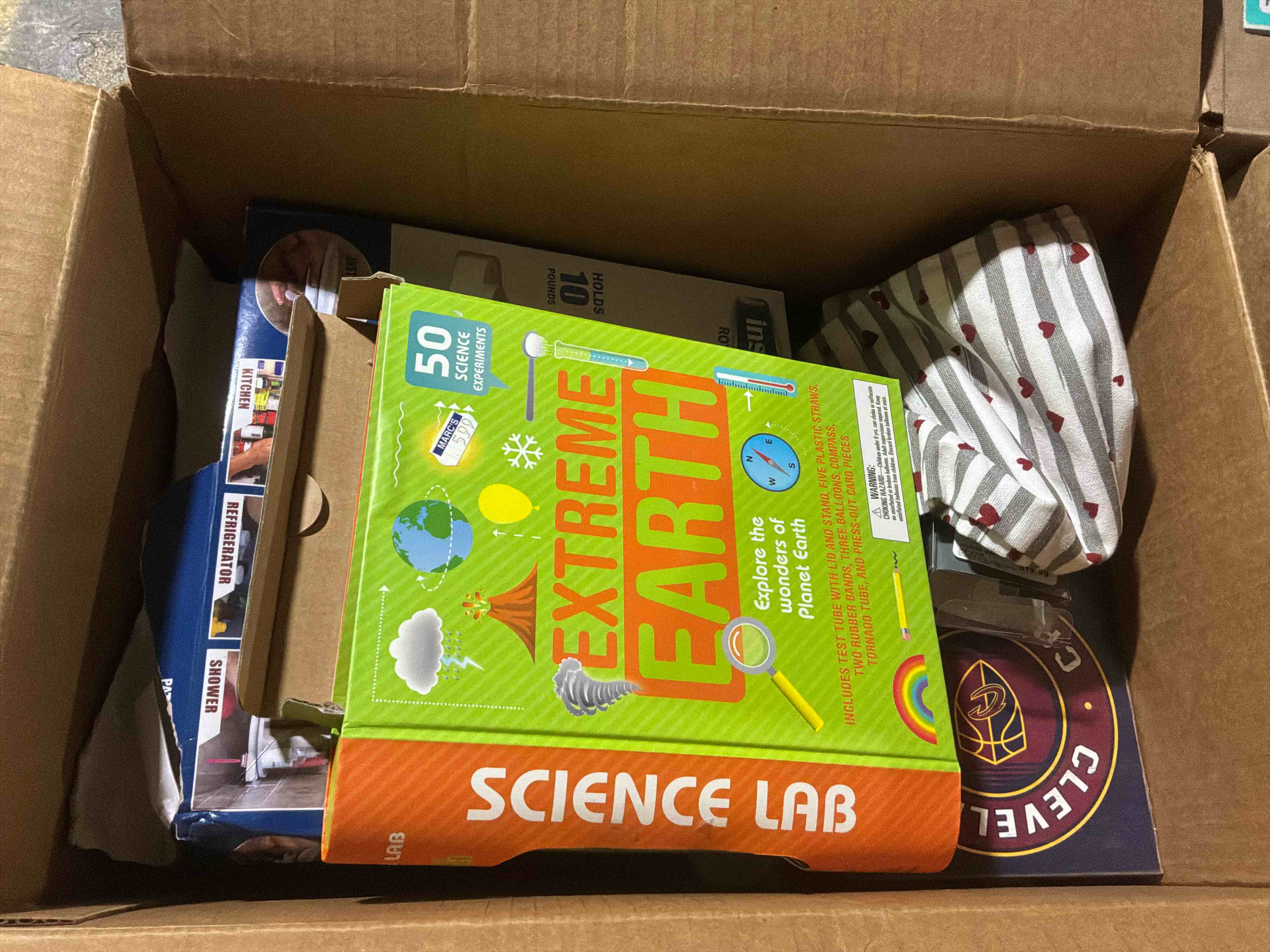 Condition photo showing Good Condition for box lot of miscellaneous items 