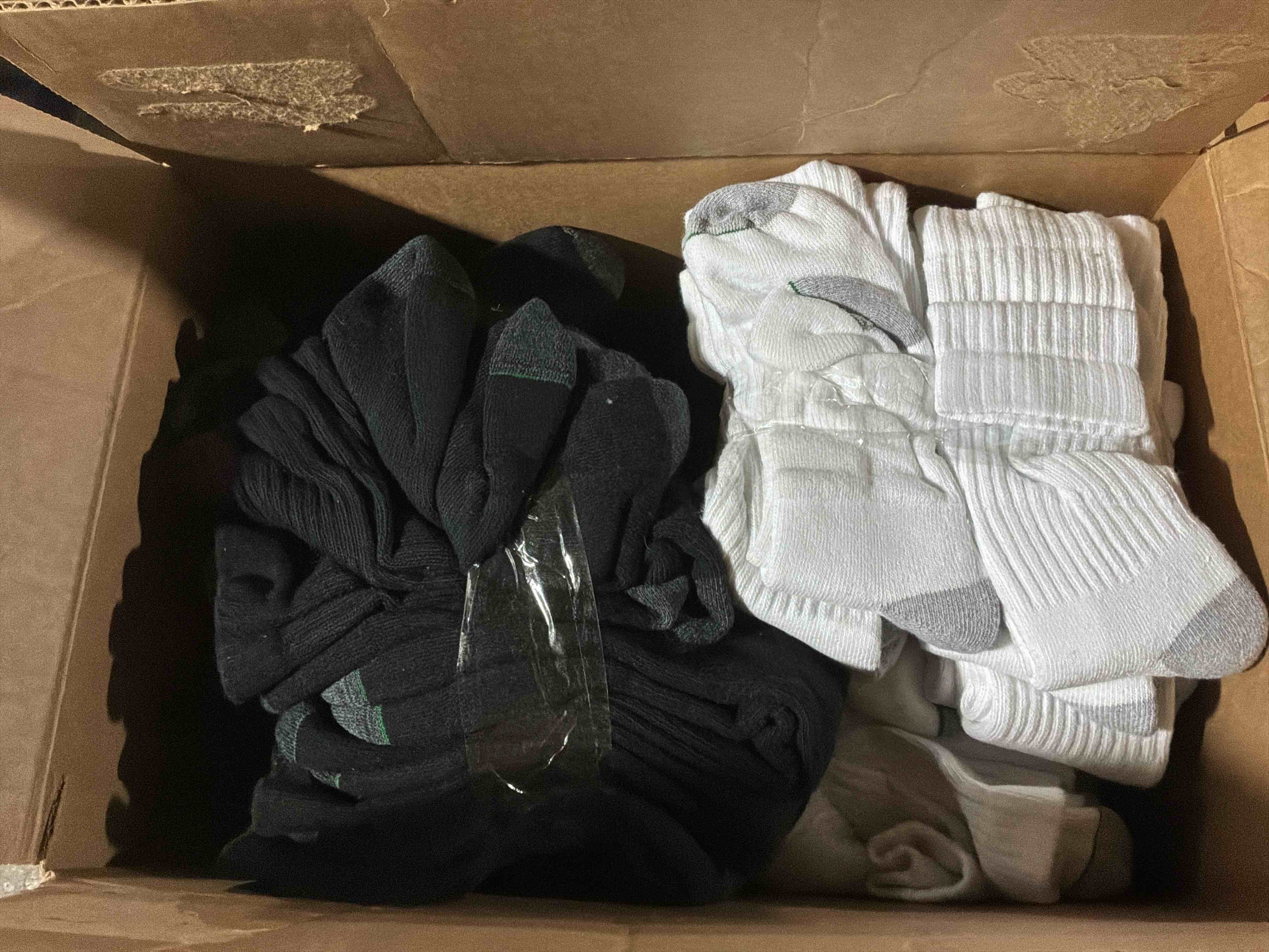 Condition photo showing Good Condition for box lot of miscellaneous items 