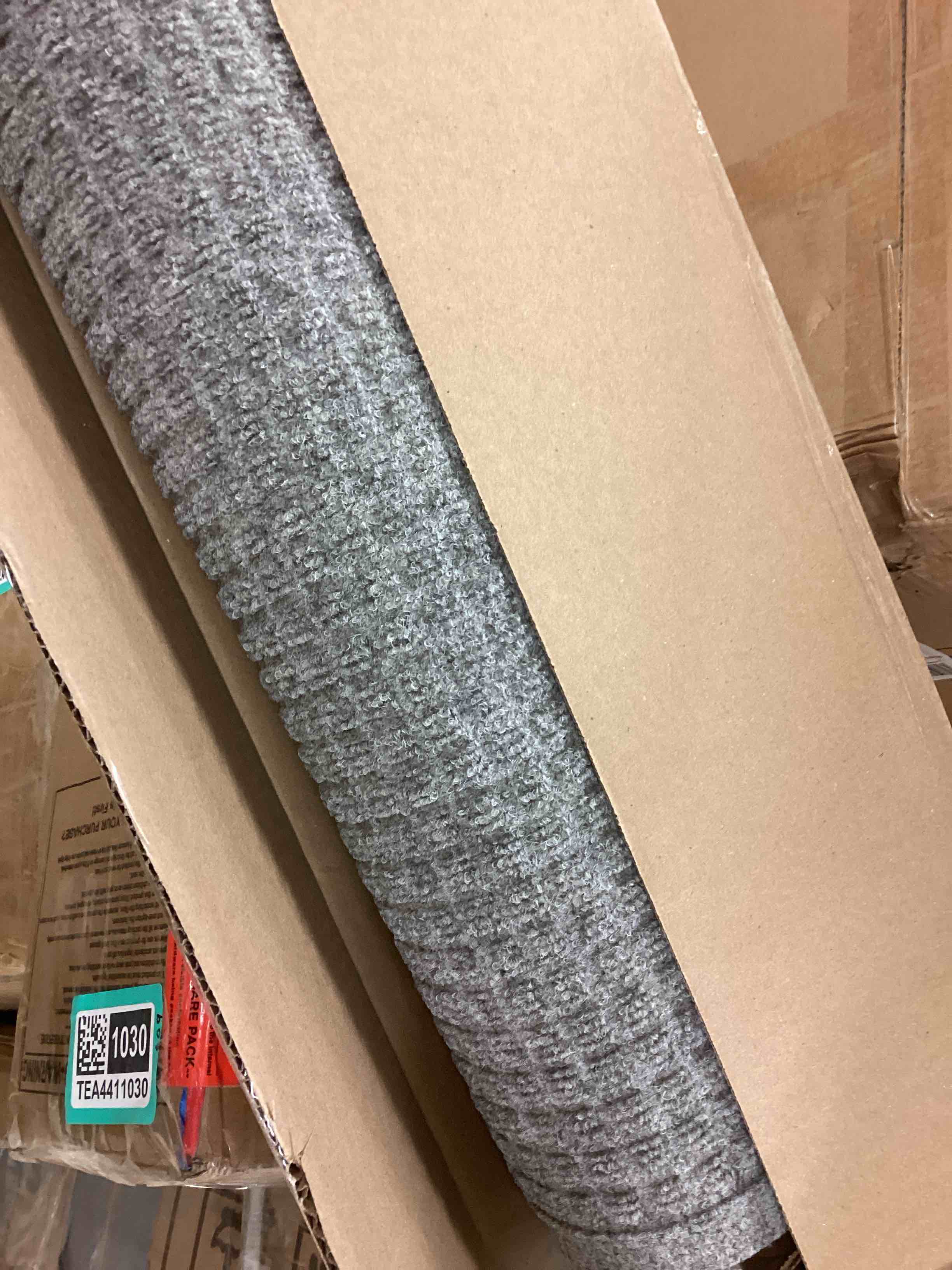 Condition photo showing Good Condition for m+a matting waterhog™ squares fashion mat, medium gray