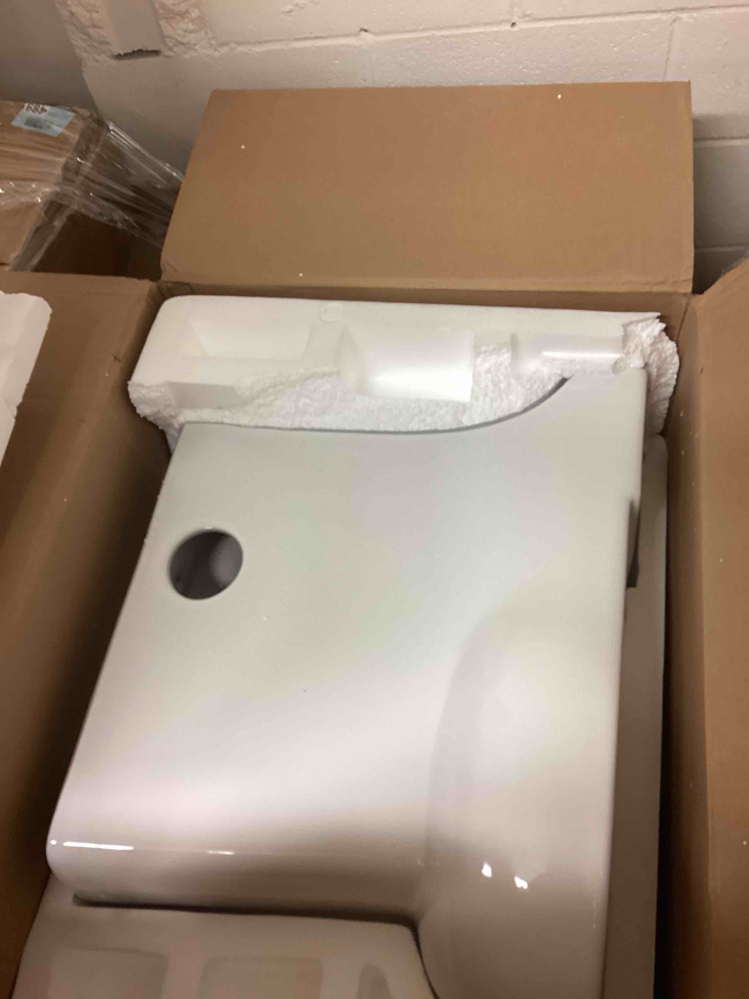 https://s3.amazonaws.com/lotting-images-prod/bidfta/TEA4411065_1776792837118.jpeg