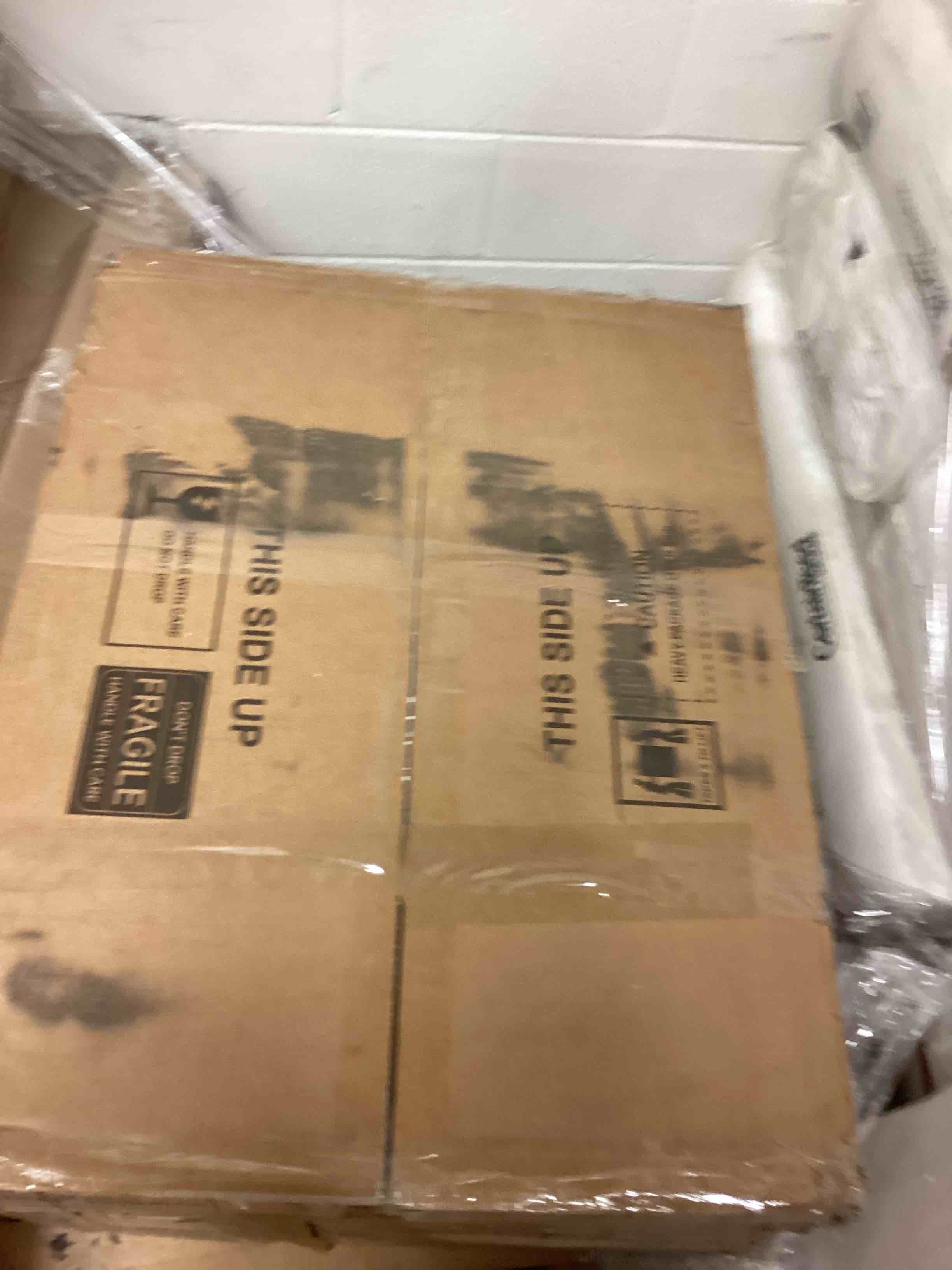 https://s3.amazonaws.com/lotting-images-prod/bidfta/TEA4411065_1776792889523.jpeg