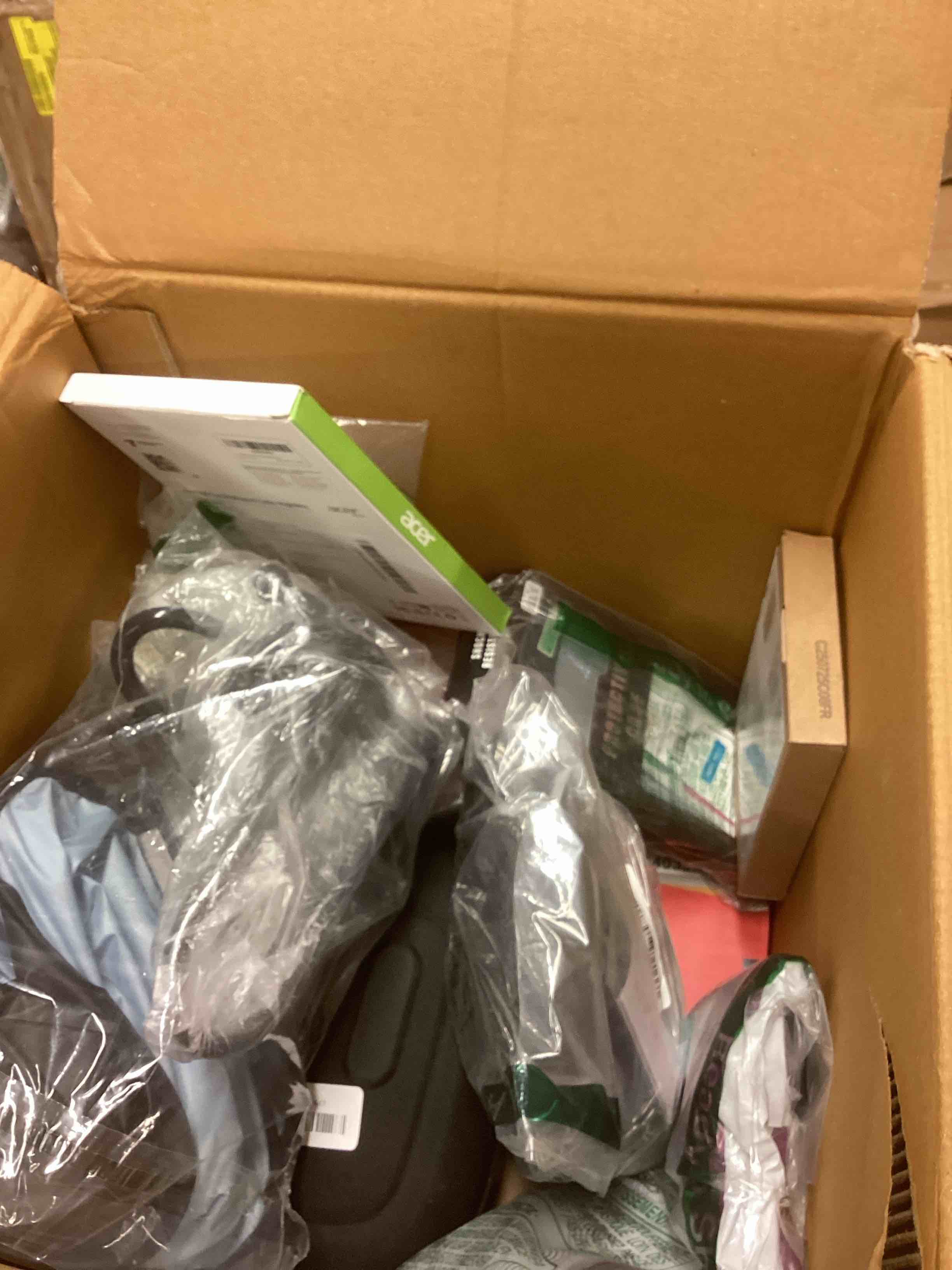 Condition photo showing Good Condition for assorted miscellaneous items ( christmas decor, phone case,usb cable , wig cap and more)