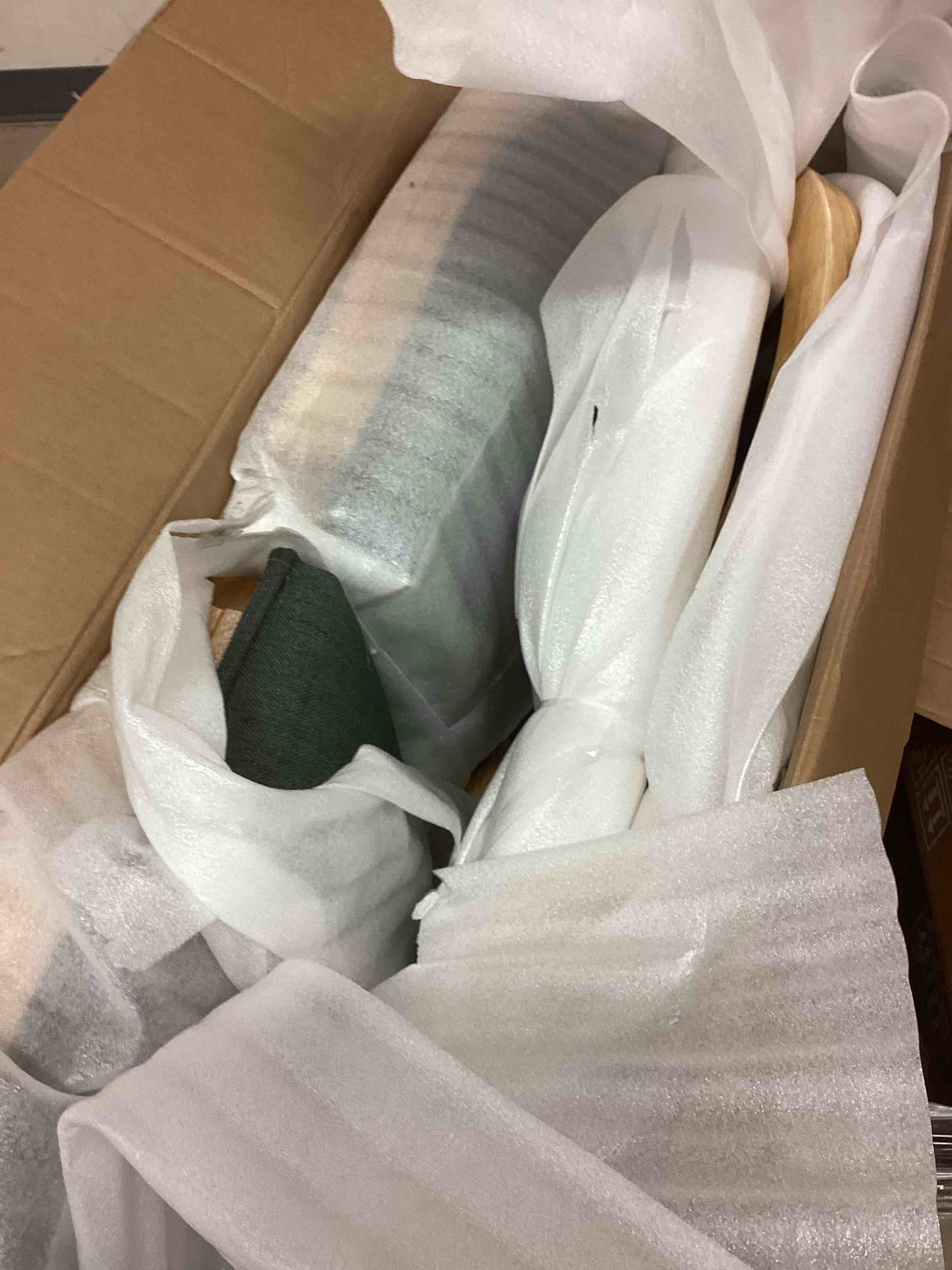 Condition photo showing New/Like New for sarang dinning chair set of 2