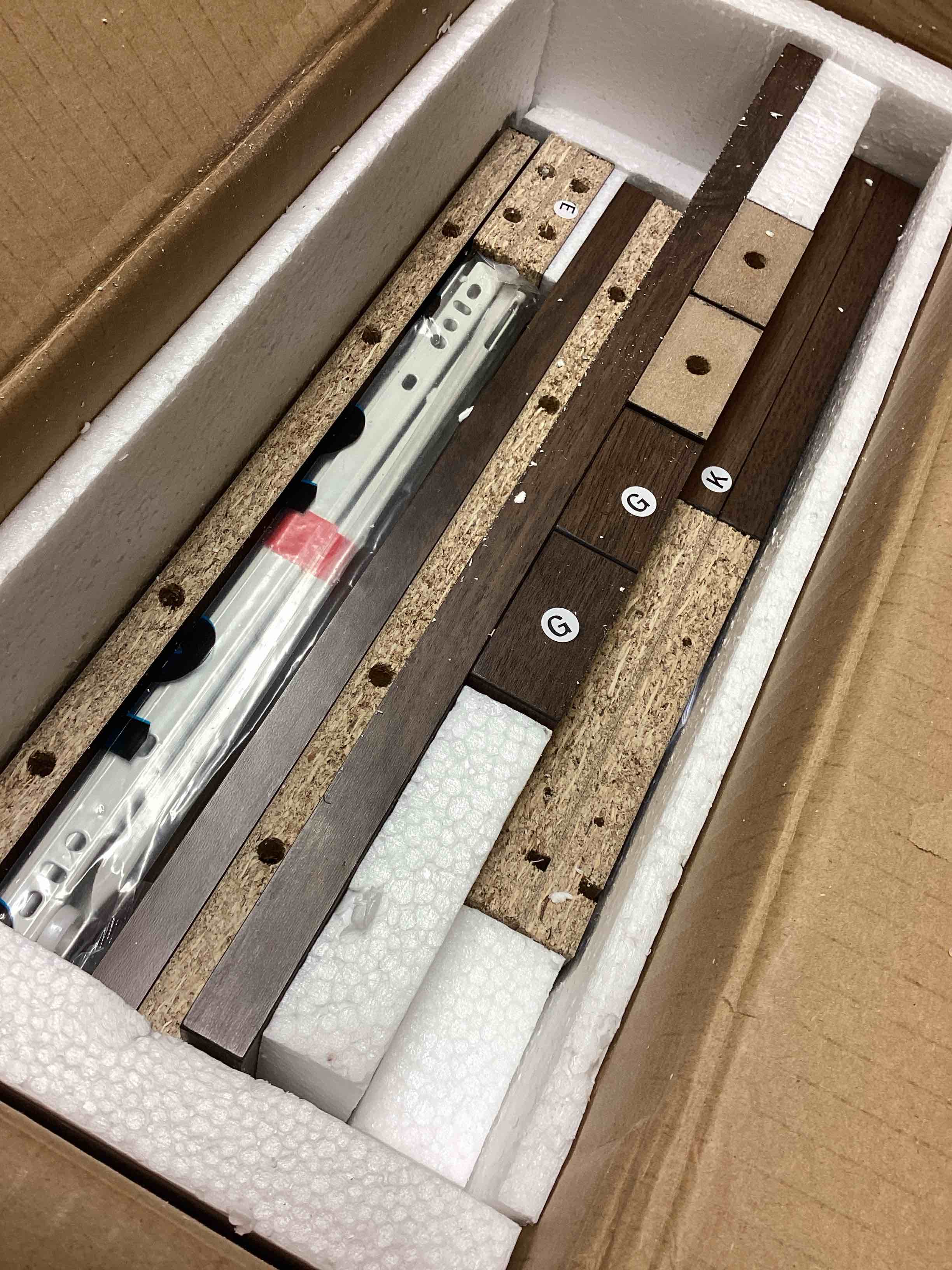 Condition photo showing Good Condition for allysyn 22.7" 2 drawer nightstand