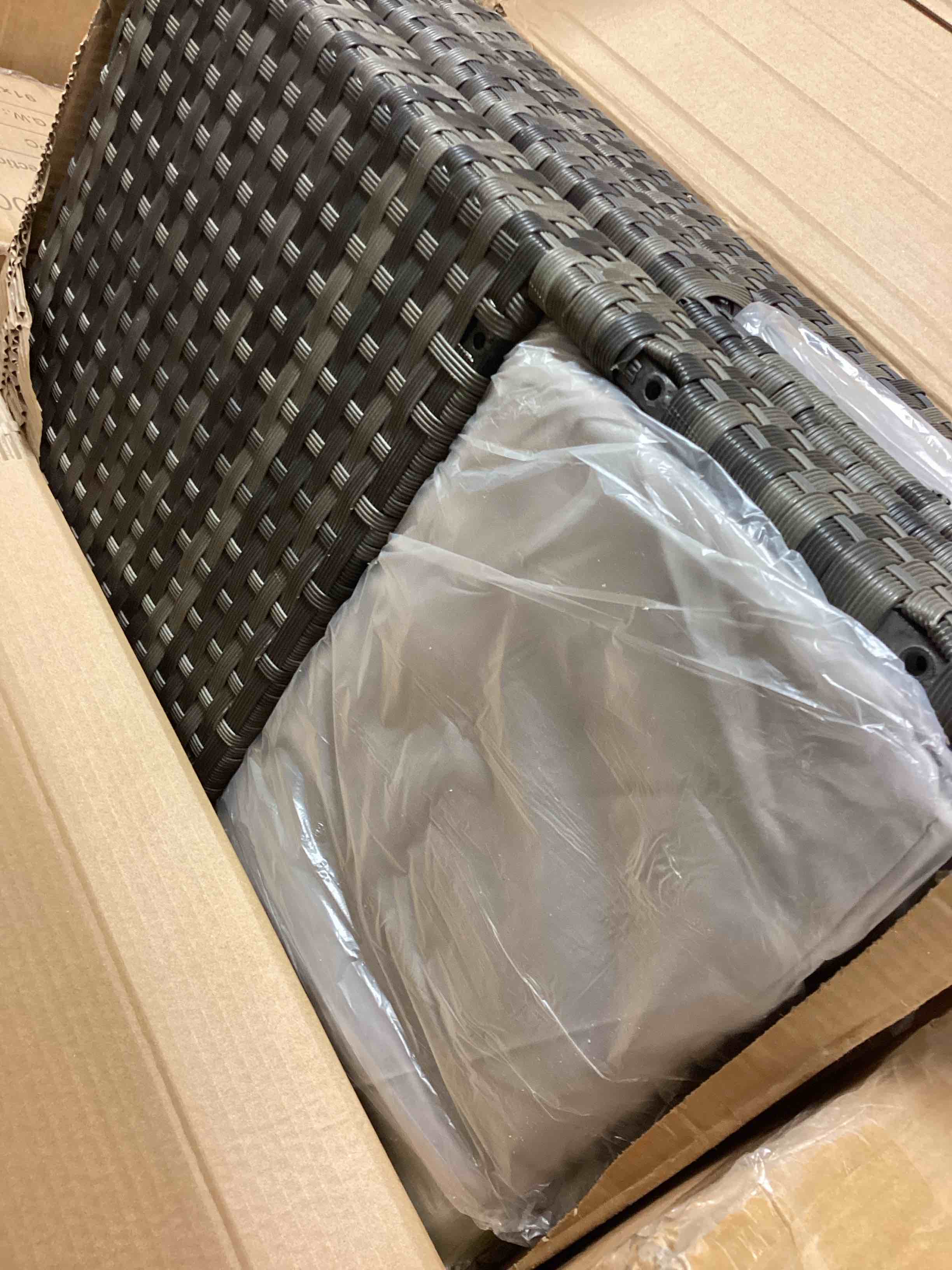 https://s3.amazonaws.com/lotting-images-prod/bidfta/TEA4411133_1776780272936.jpeg