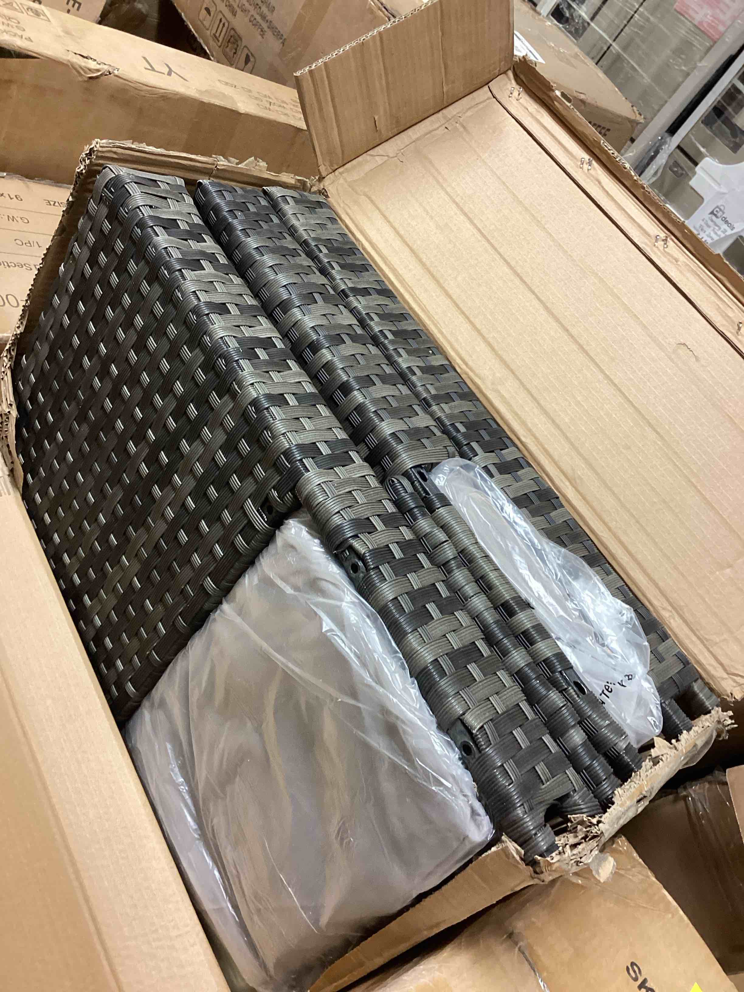 https://s3.amazonaws.com/lotting-images-prod/bidfta/TEA4411133_1776780275145.jpeg
