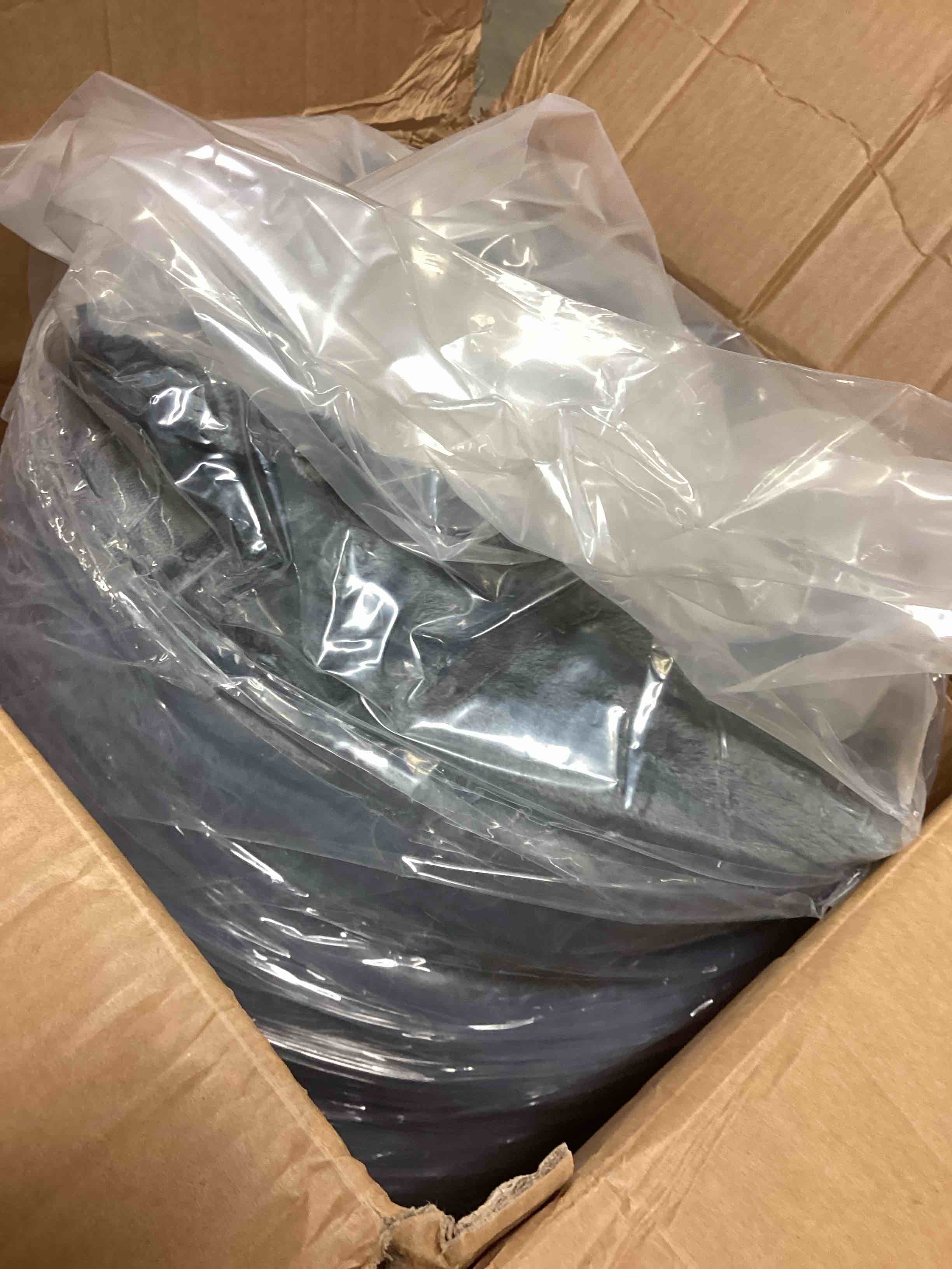 https://s3.amazonaws.com/lotting-images-prod/bidfta/TEA4411134_1776780598048.jpeg