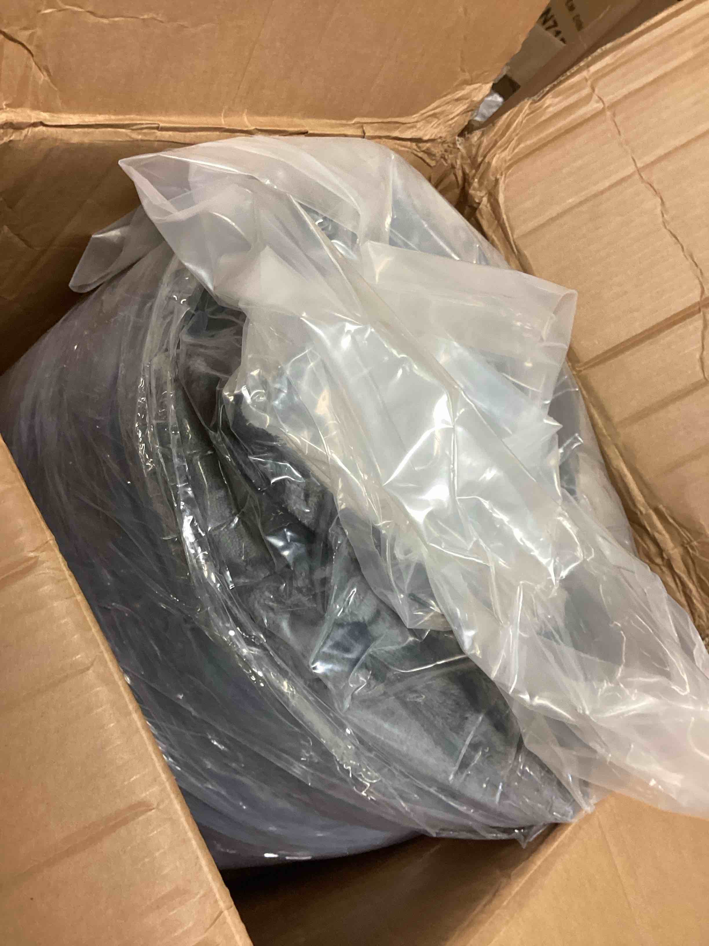 https://s3.amazonaws.com/lotting-images-prod/bidfta/TEA4411134_1776780599292.jpeg
