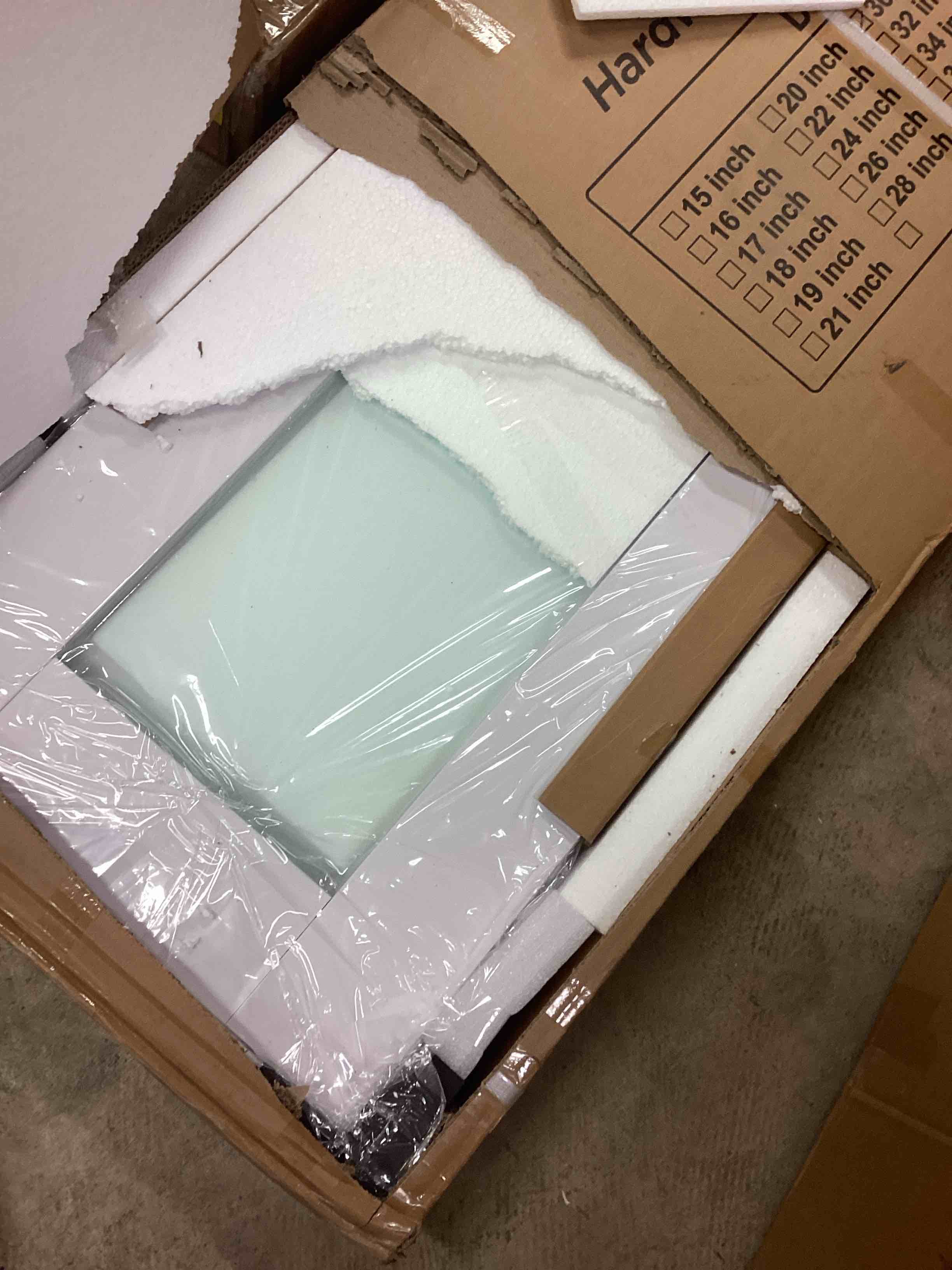 Condition photo showing Good Condition for jujubon 30in  white quickly assemble jamb solid core 3-panel frosted glass right hand