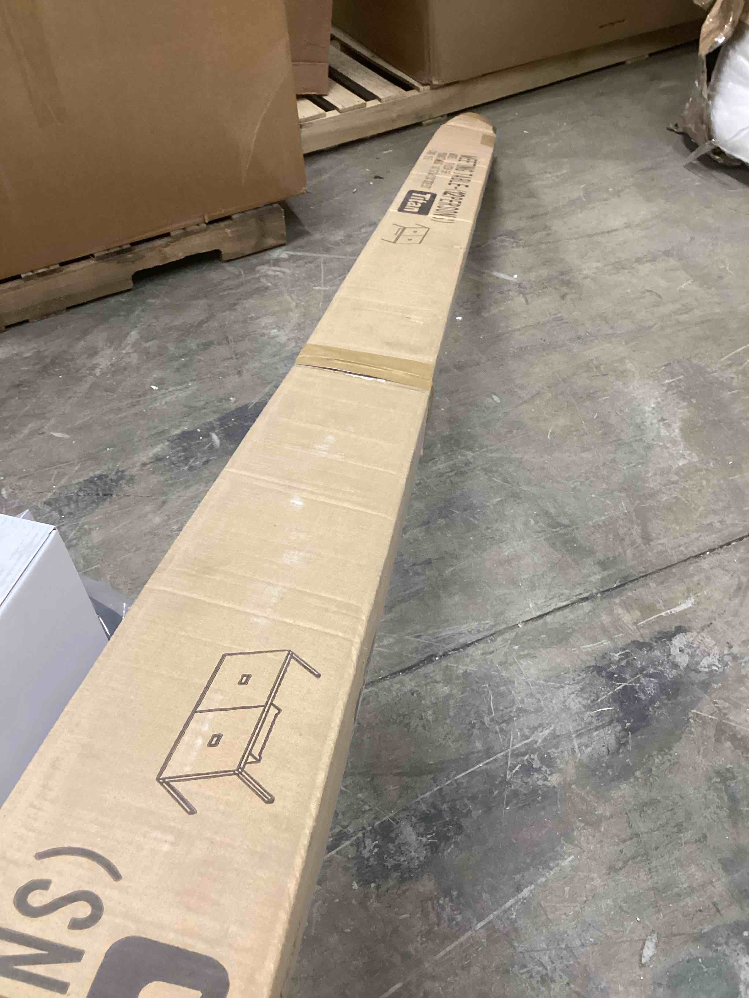 Condition photo showing Good Condition for  meeting table (12 persons) ( incomplete one box of two only)