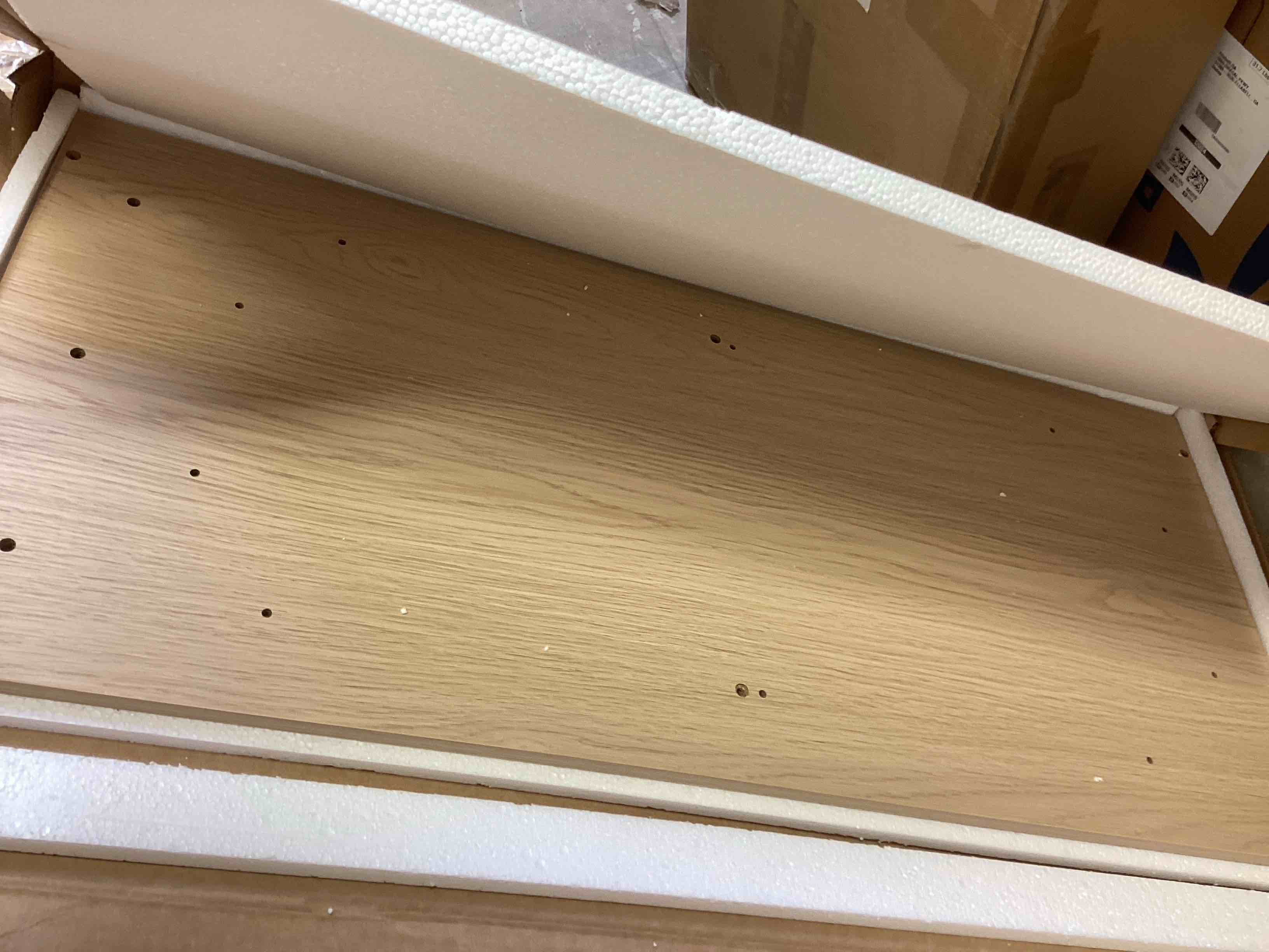 Condition photo showing Good Condition for 3-ply oak wood panel, 100% fsc® (don’t specific size)