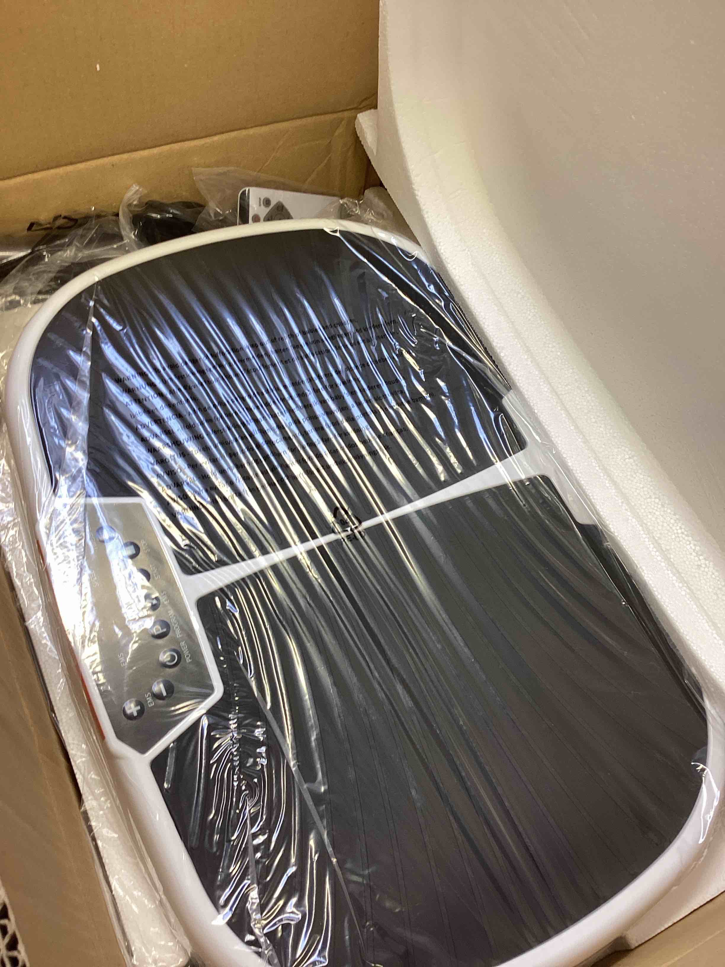 Condition photo showing New/Like New for merach v42 ems vibration plate for lymphatic drainage