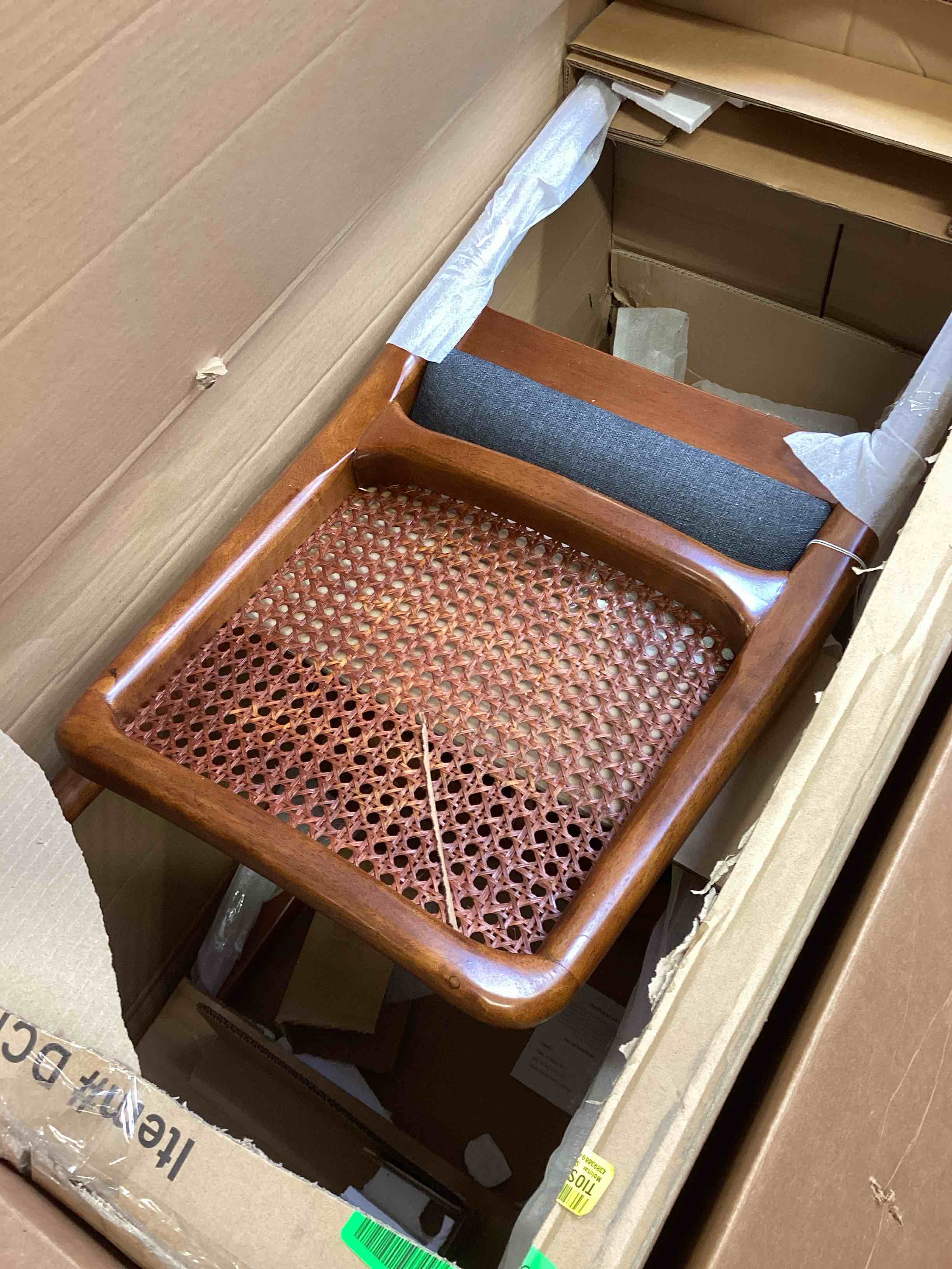 Condition photo showing Good Condition for safavieh reinhardt rattan dining chair set of 2 brown / grey